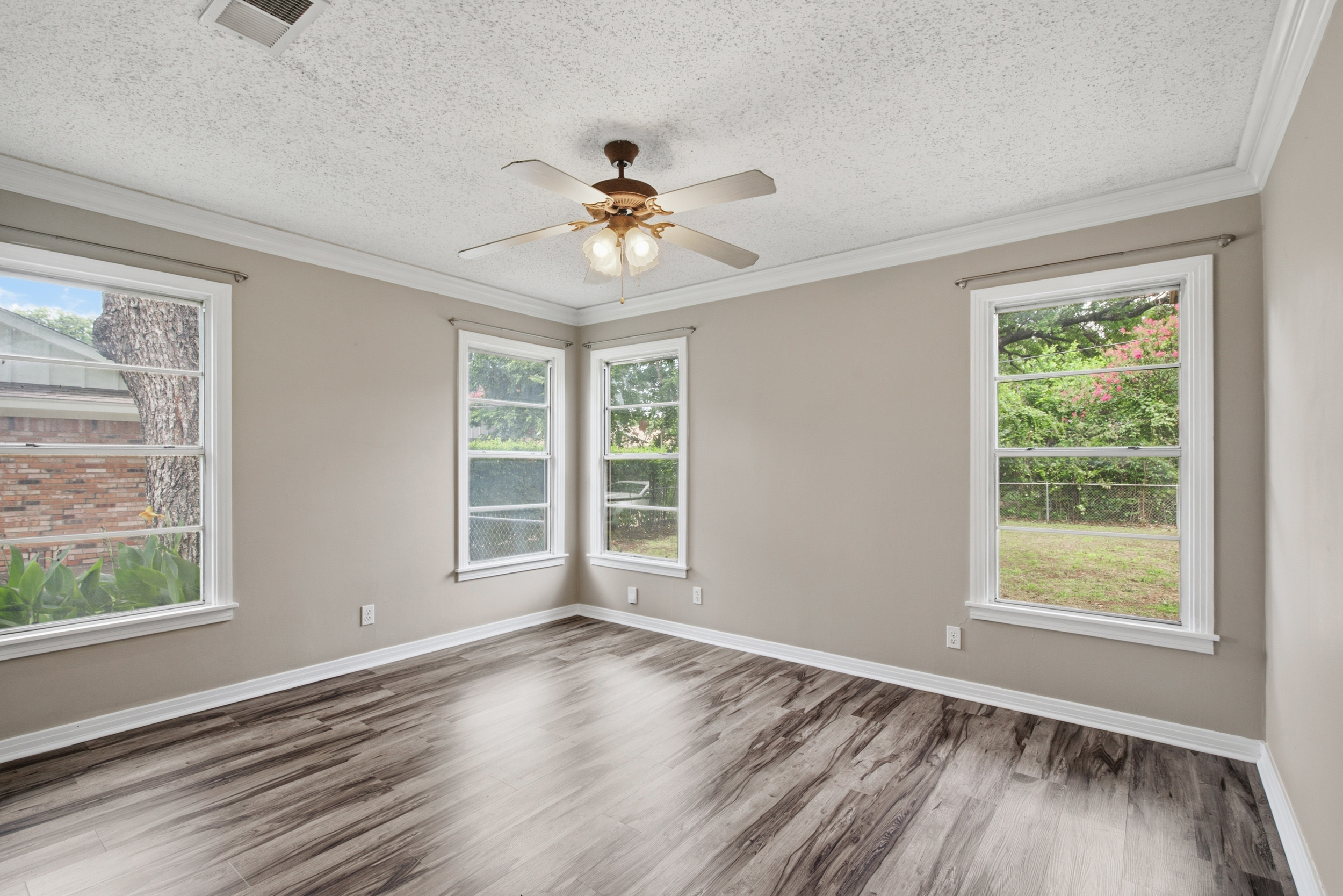  909 Keith Pumphrey Drive, River Oaks, TX, 76114 - 物件實景