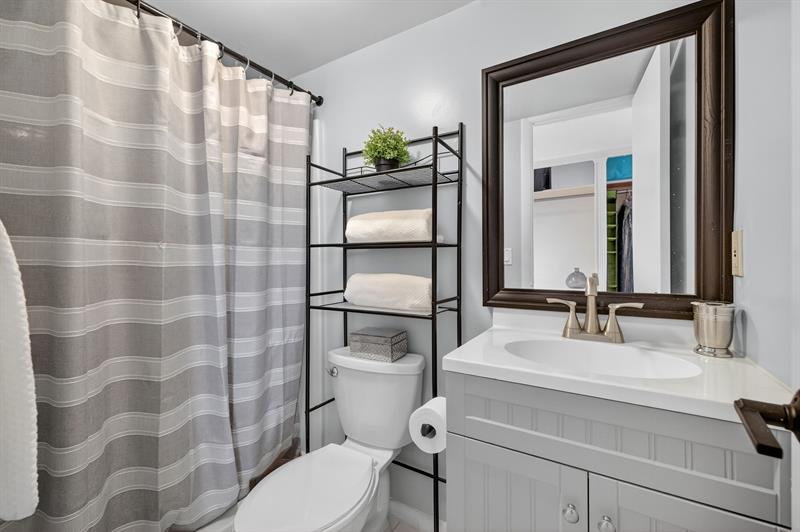 Fort Lauderdale, Florida, 33308, United States, 4 Bedrooms Bedrooms, ,3 BathroomsBathrooms,Residential,For Sale,1912260