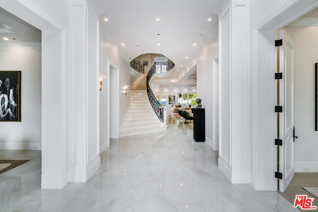 Beverly Hills, California, 90210, United States, 6 Bedrooms Bedrooms, ,12 BathroomsBathrooms,Residential,For Sale,1865227