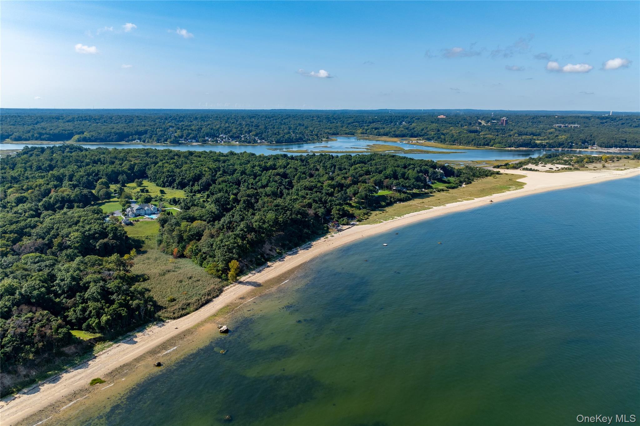  697 Short Beach Road, Nissequogue, NY, 11780 - 物件實景
