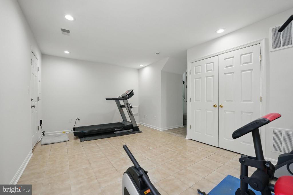Ashburn, Virginia, 20147, United States, 3 Bedrooms Bedrooms, ,4 BathroomsBathrooms,Residential,For Sale,1850747