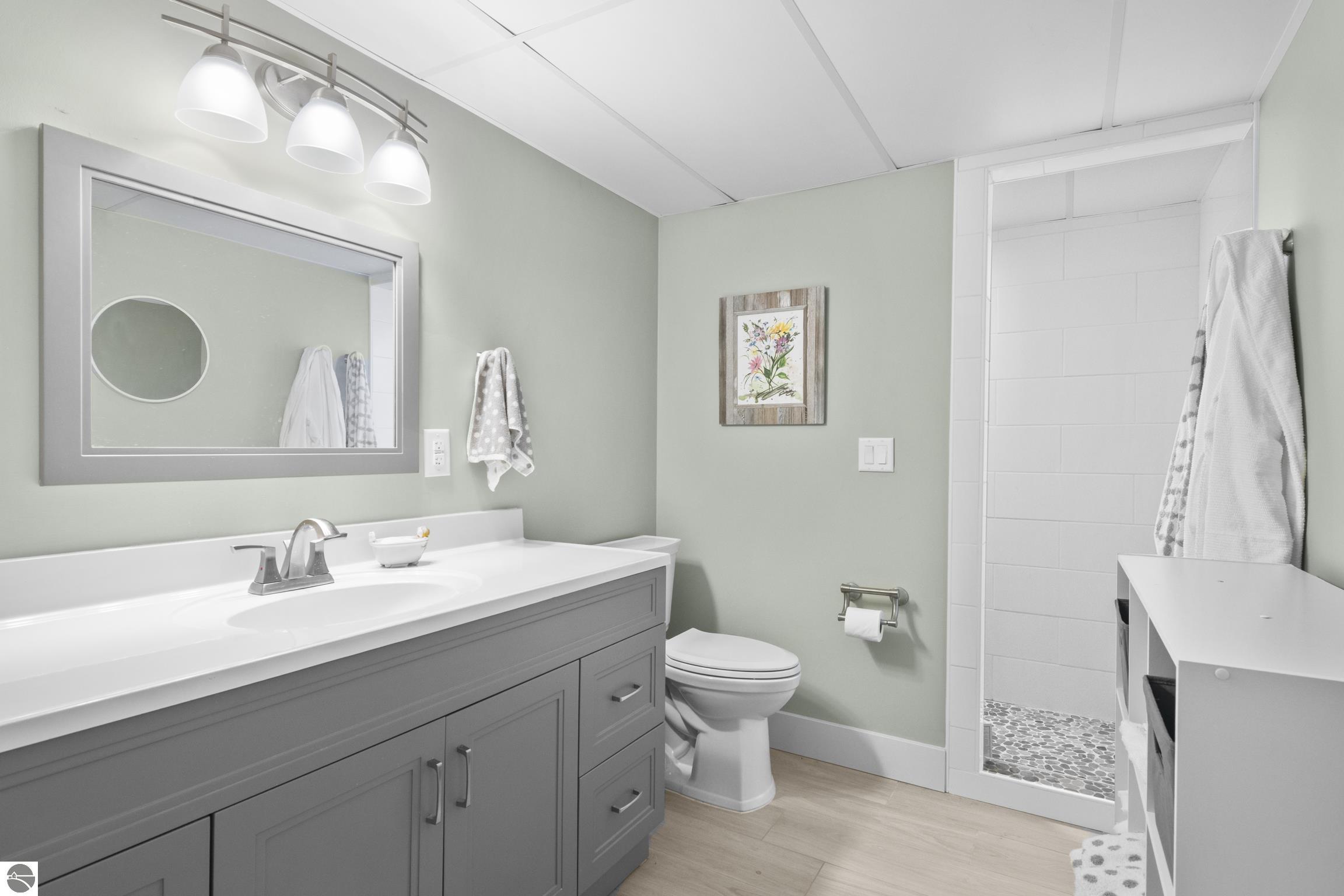 Suttons Bay, Michigan, 49682, United States, 4 Bedrooms Bedrooms, ,3 BathroomsBathrooms,Residential,For Sale,1987894