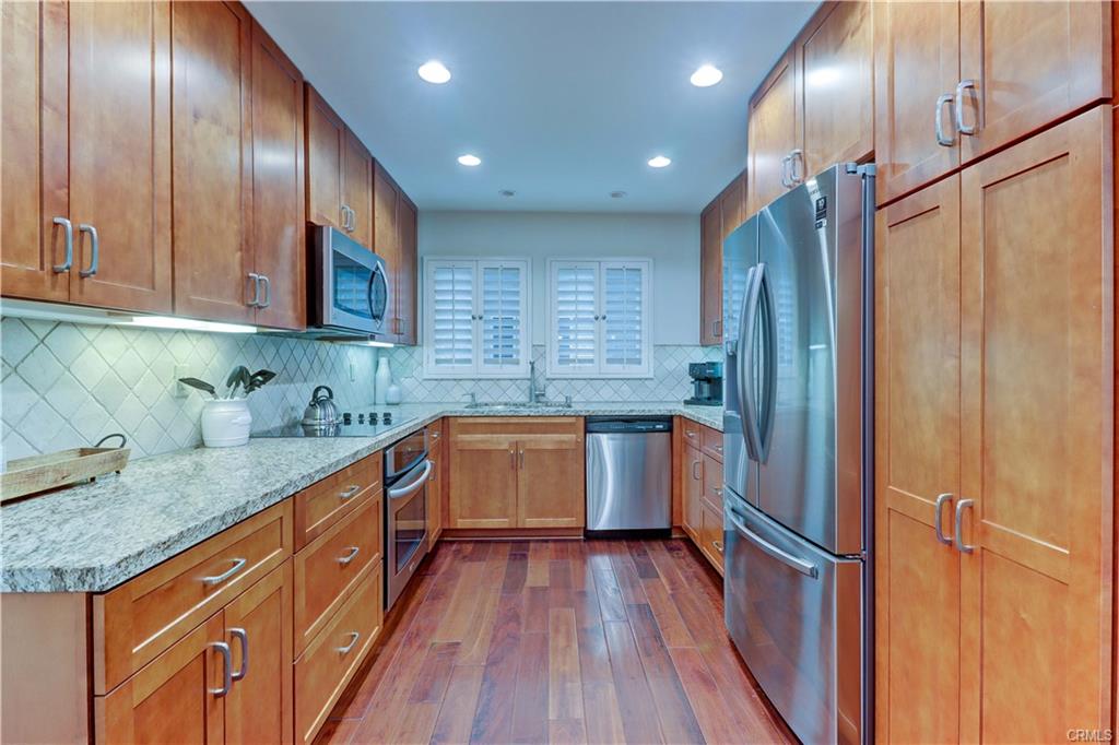 Laguna Woods, California, 92637, United States, 2 Bedrooms Bedrooms, ,1 BathroomBathrooms,Residential,For Sale,1943629