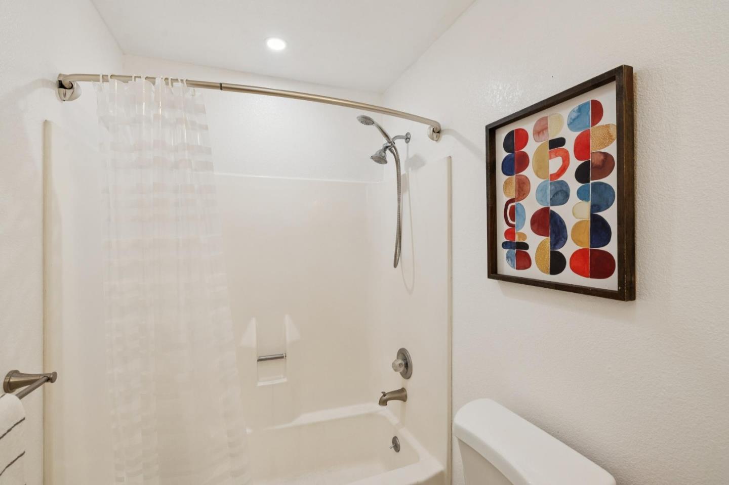 San Bruno, California, 94066, United States, 2 Bedrooms Bedrooms, ,2 BathroomsBathrooms,Residential,For Sale,1856521