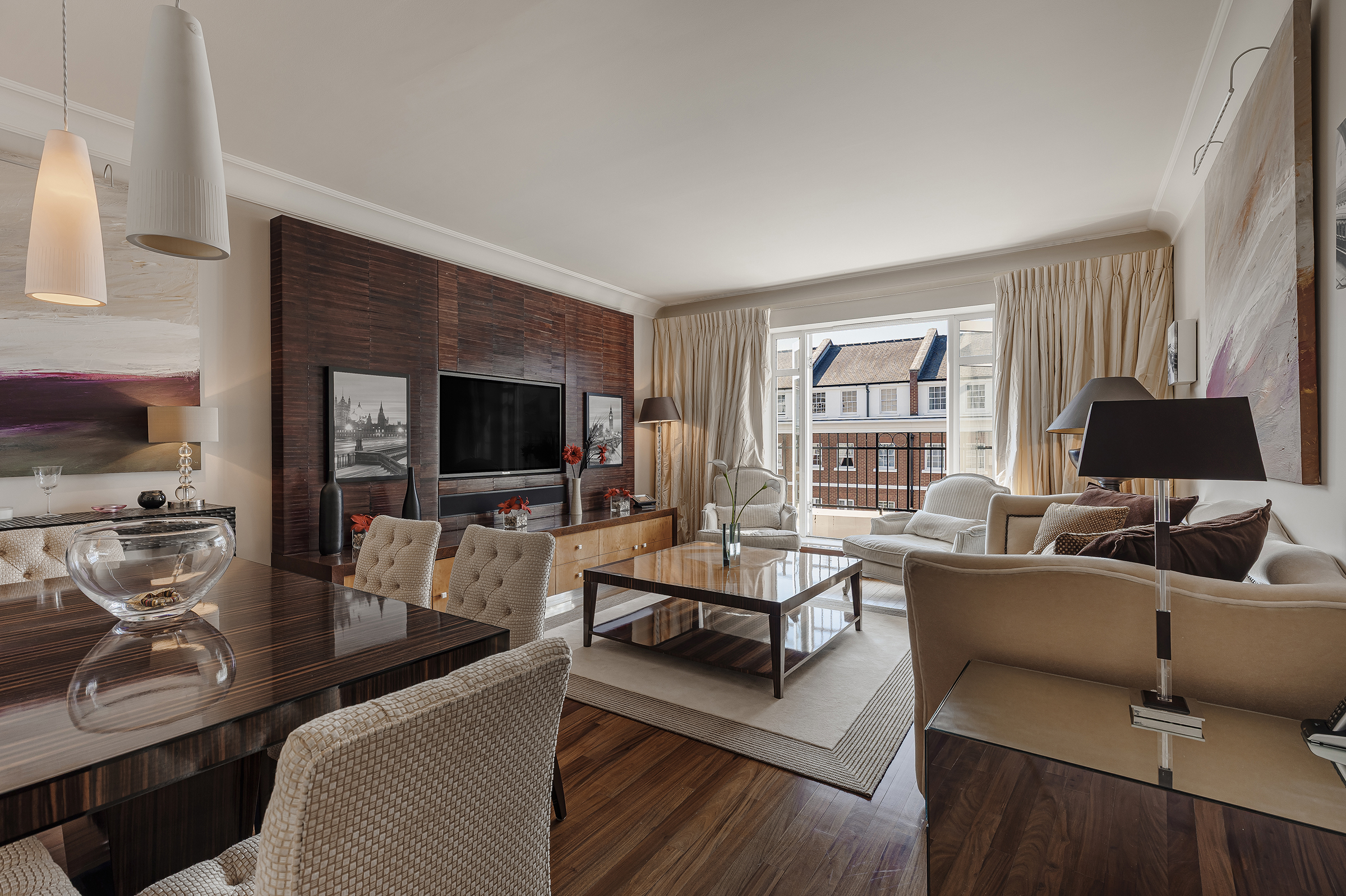  A Third-Floor Apartment with Two Balconies in a Sought-After Kensington Developm - 物件實景