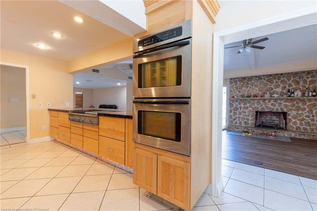 Sebring, Florida, 33872, United States, 3 Bedrooms Bedrooms, ,4 BathroomsBathrooms,Residential,For Sale,2006255