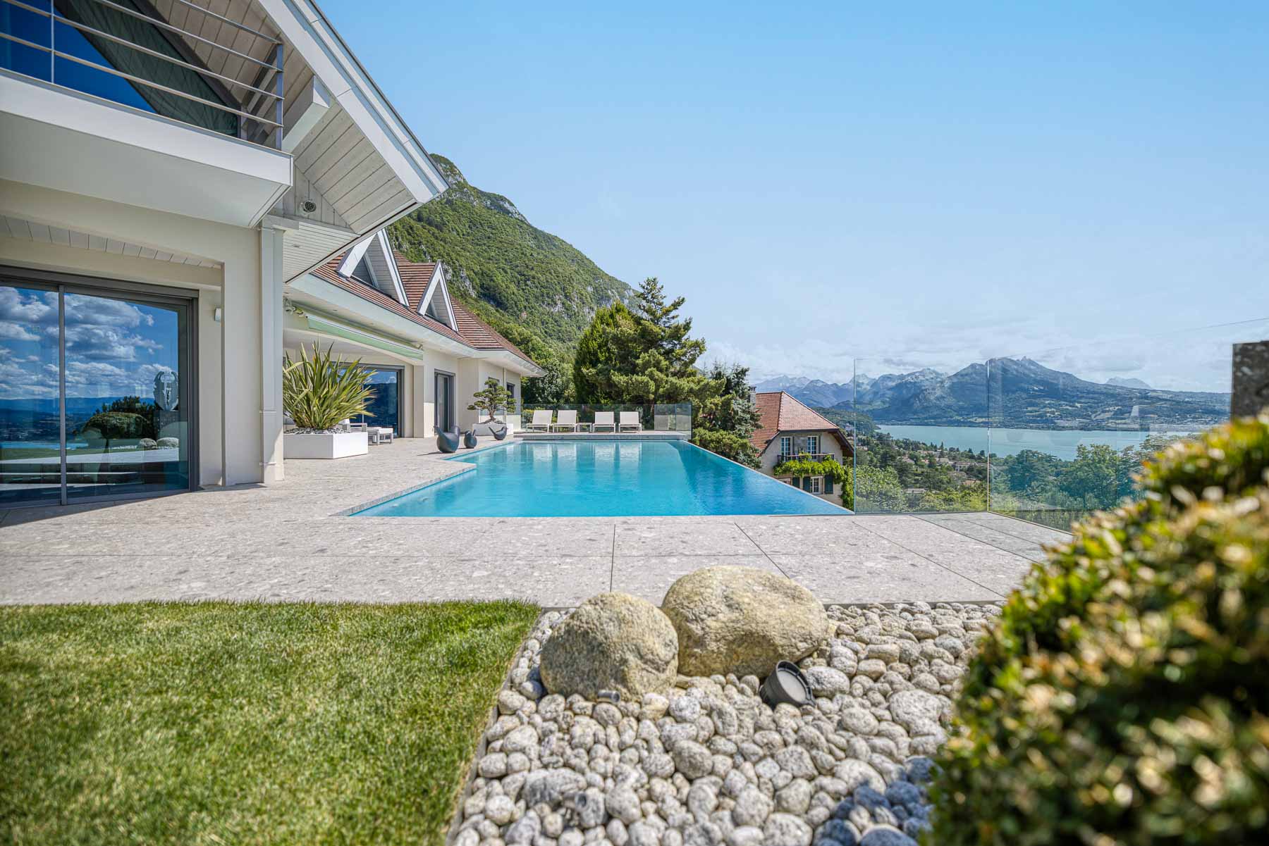  An exceptional property with panoramic view over Lake Annecy - 物件實景