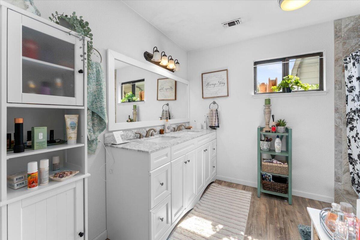 Redding, California, 96003, United States, 3 Bedrooms Bedrooms, ,3 BathroomsBathrooms,Residential,For Sale,1926978
