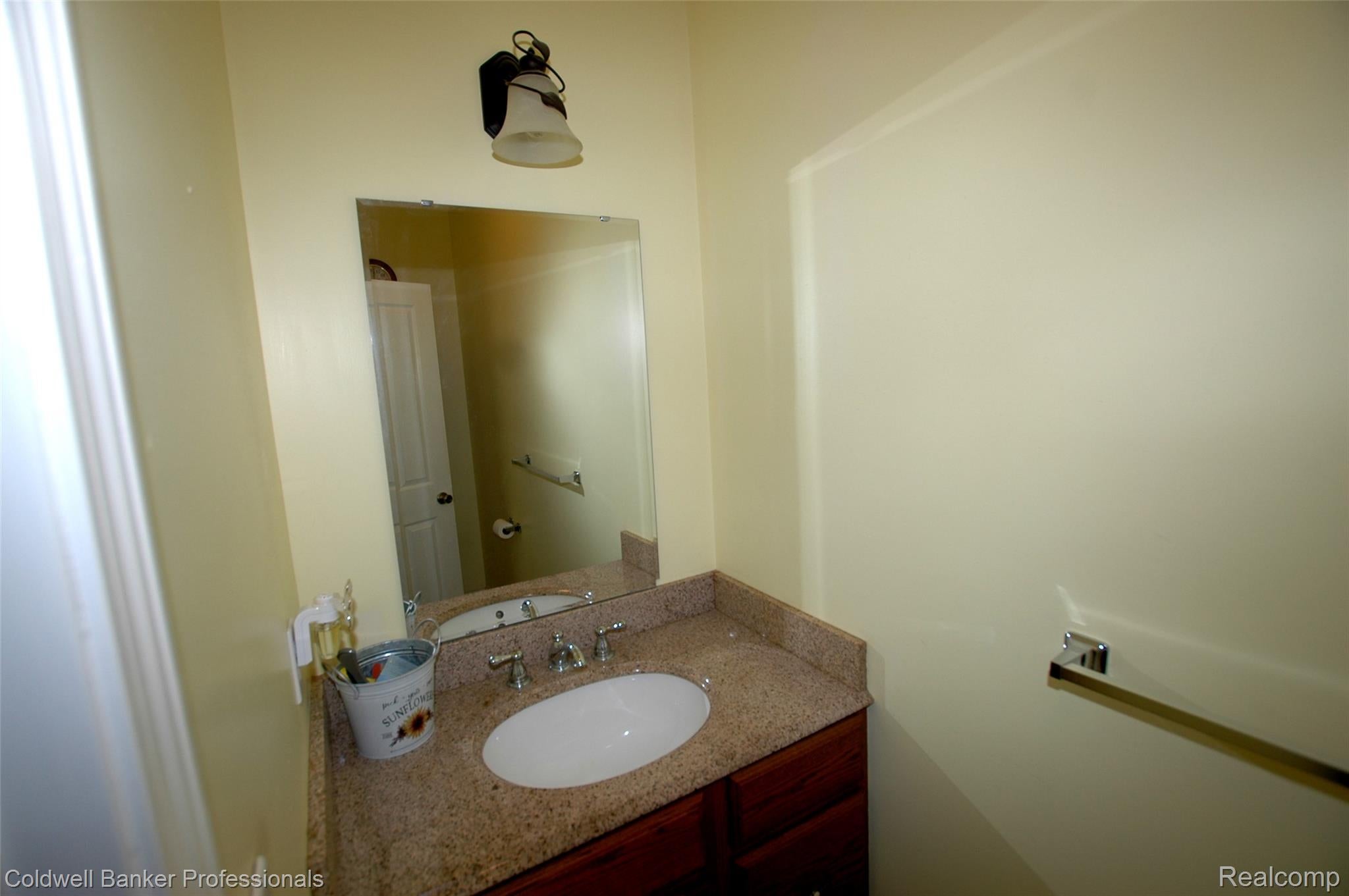 Alger, Michigan, 48610, United States, 3 Bedrooms Bedrooms, ,3 BathroomsBathrooms,Residential,For Sale,1907543