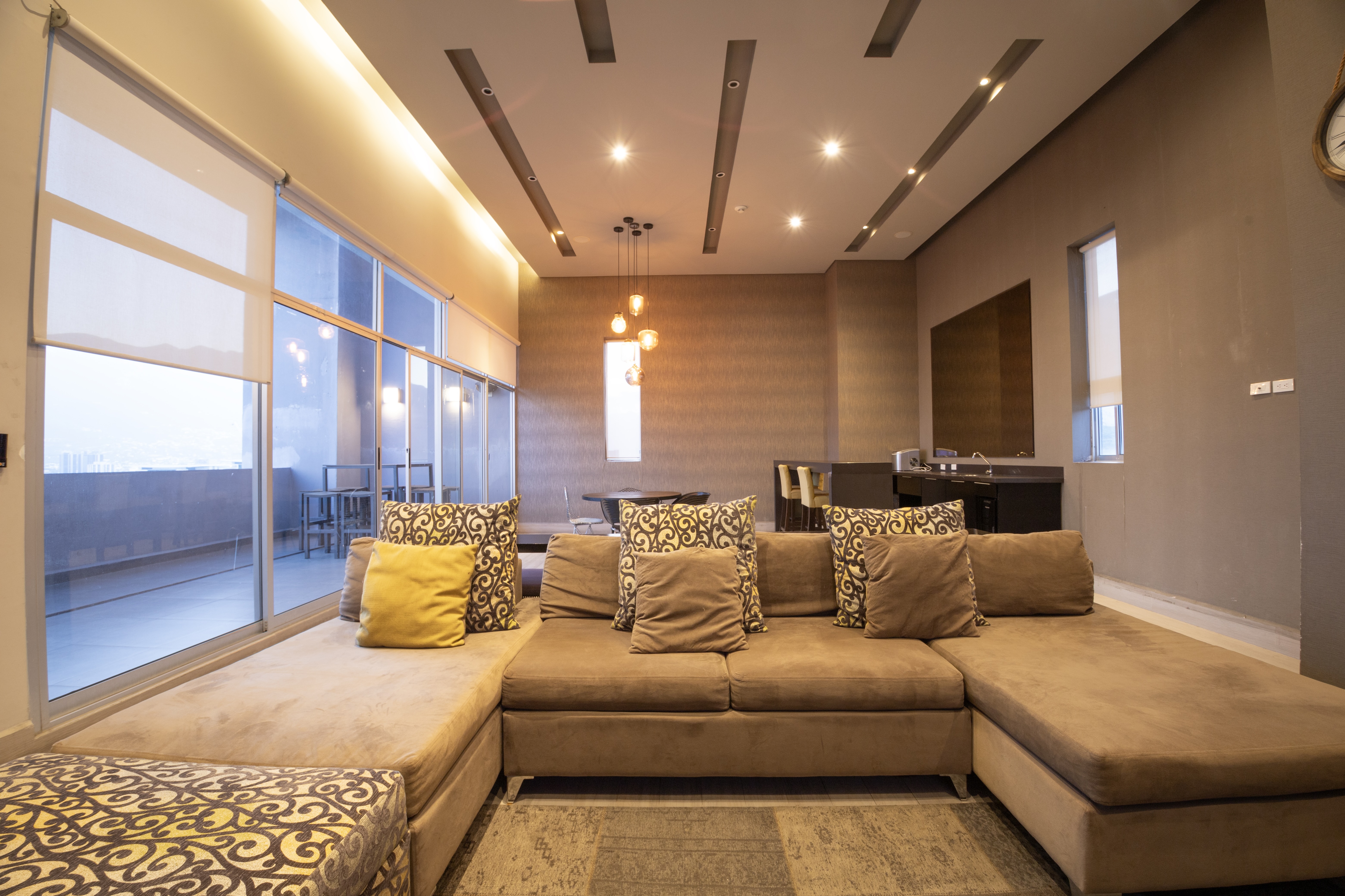  Spacious Terrace Apartment with Mountain Views - 物件實景
