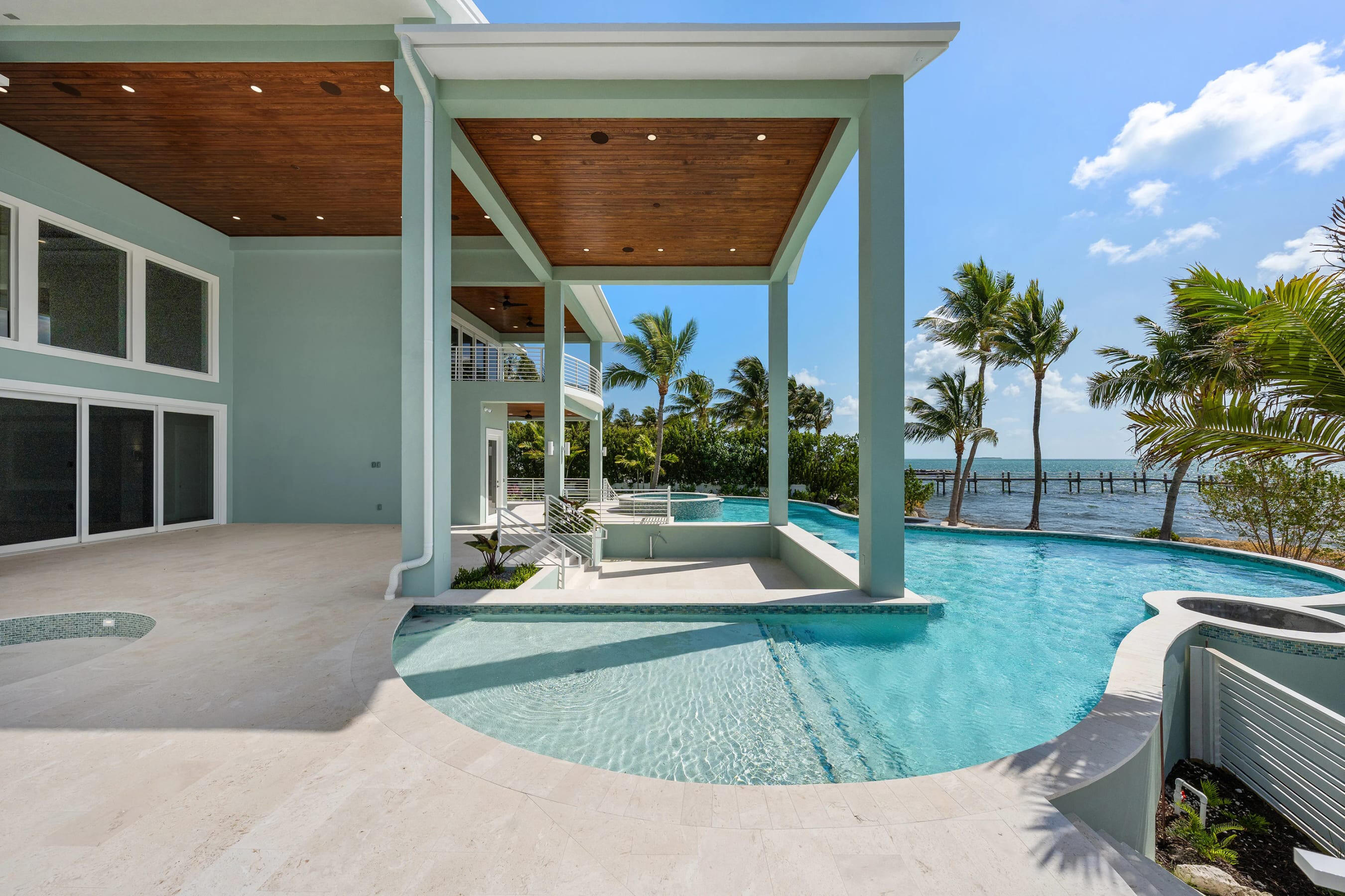 ISLAMORADA, Florida, 33036, United States, 6 Bedrooms Bedrooms, ,9 BathroomsBathrooms,Residential,For Sale,1903587