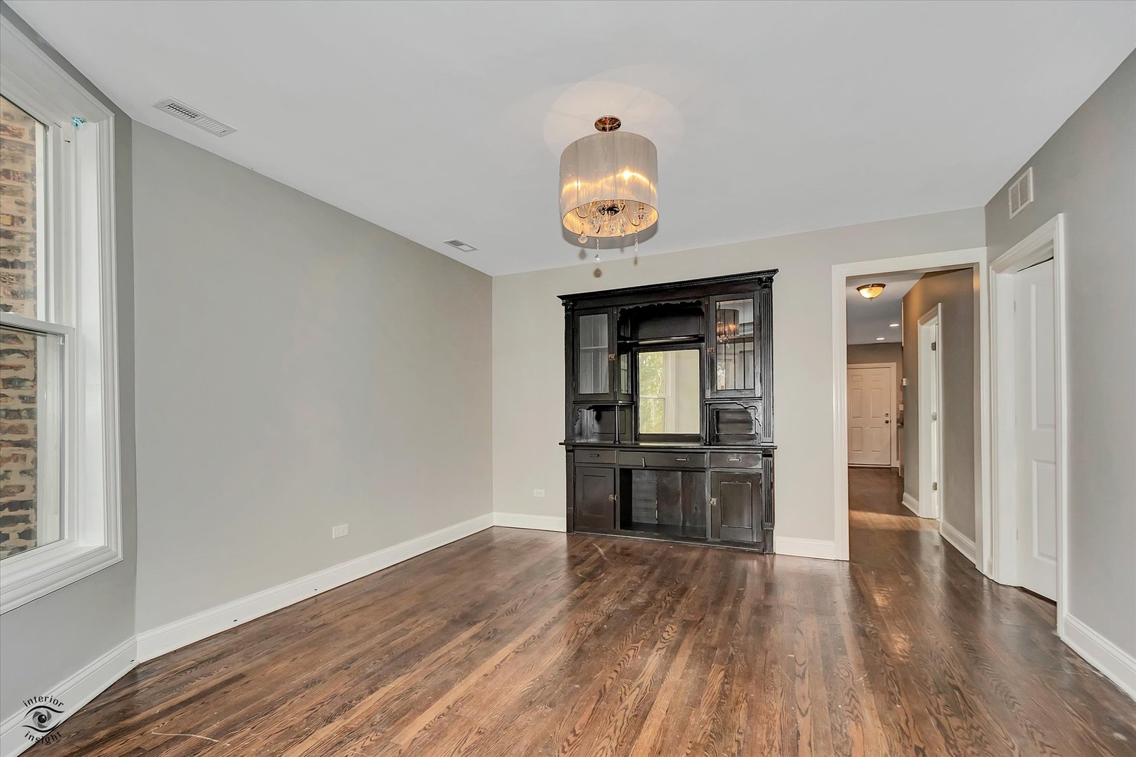 Chicago, Illinois, 60637, United States, 7 Bedrooms Bedrooms, ,3 BathroomsBathrooms,Residential,For Sale,1915108