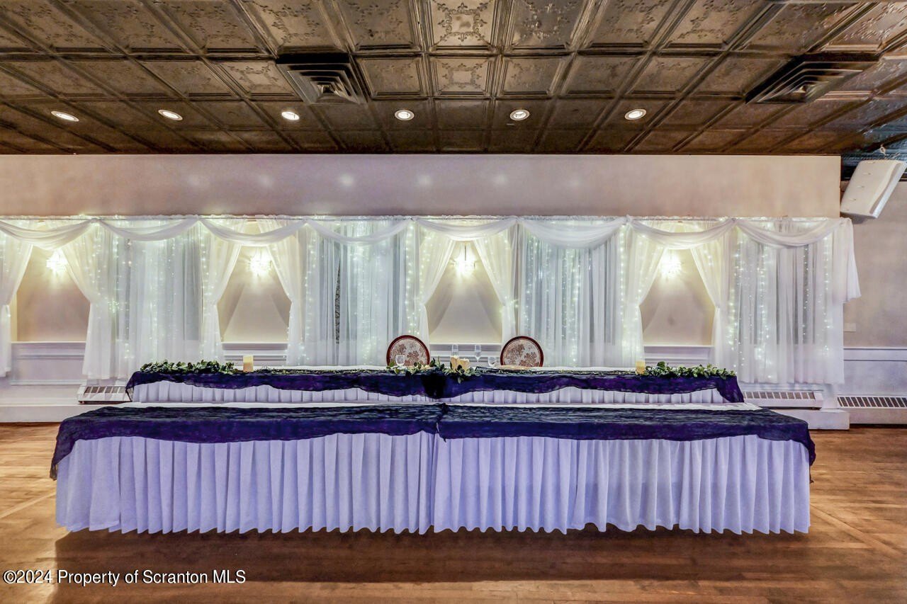 Olyphant, Pennsylvania, 18447, United States, ,Residential,For Sale,1996736