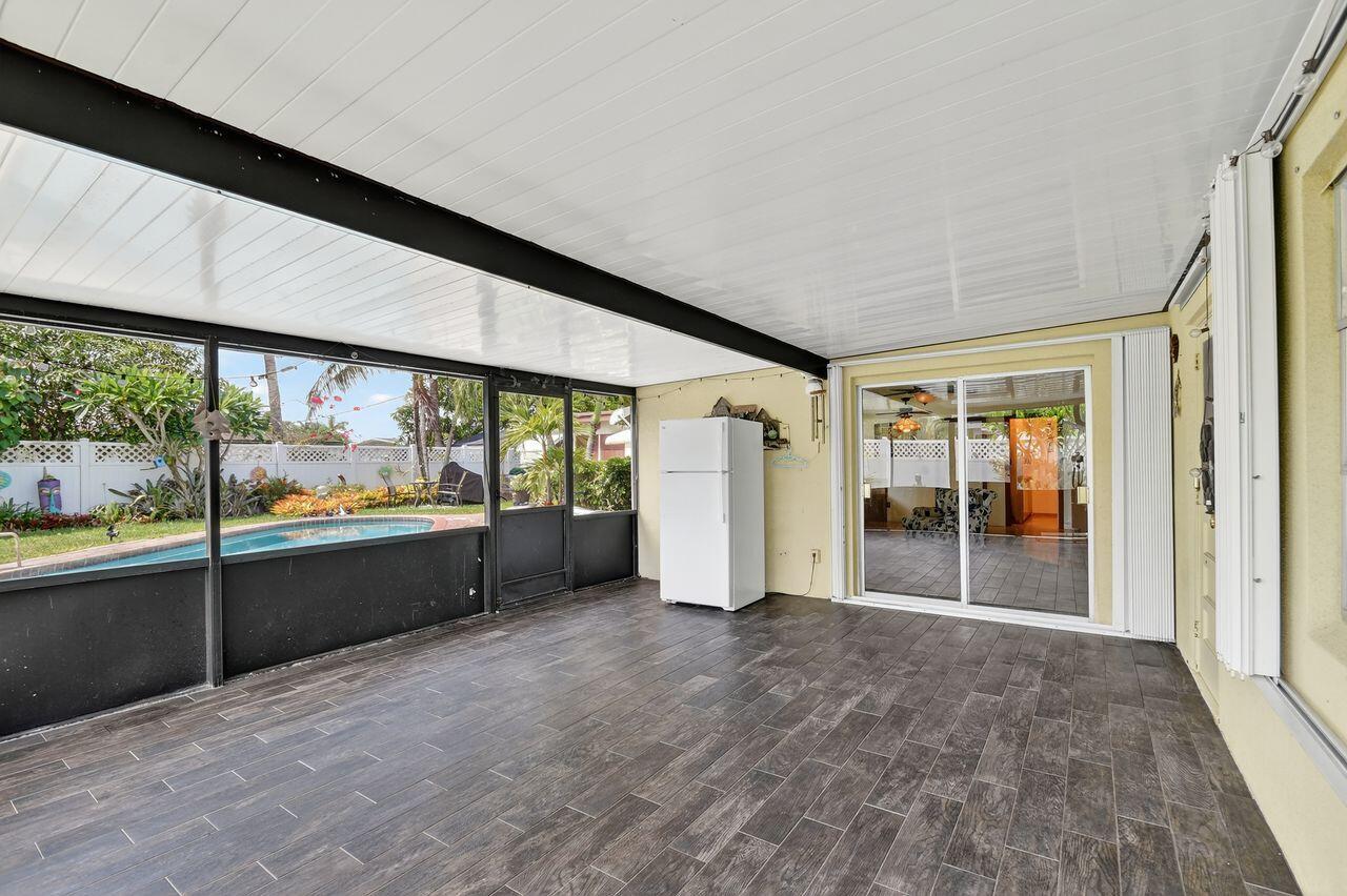 Palm Springs, Florida, 33461, United States, 3 Bedrooms Bedrooms, ,2 BathroomsBathrooms,Residential,For Sale,1901355