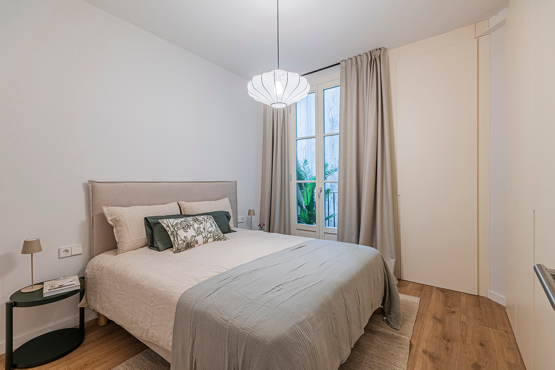  Renovated corner apartment with lots of natural light - 物件實景