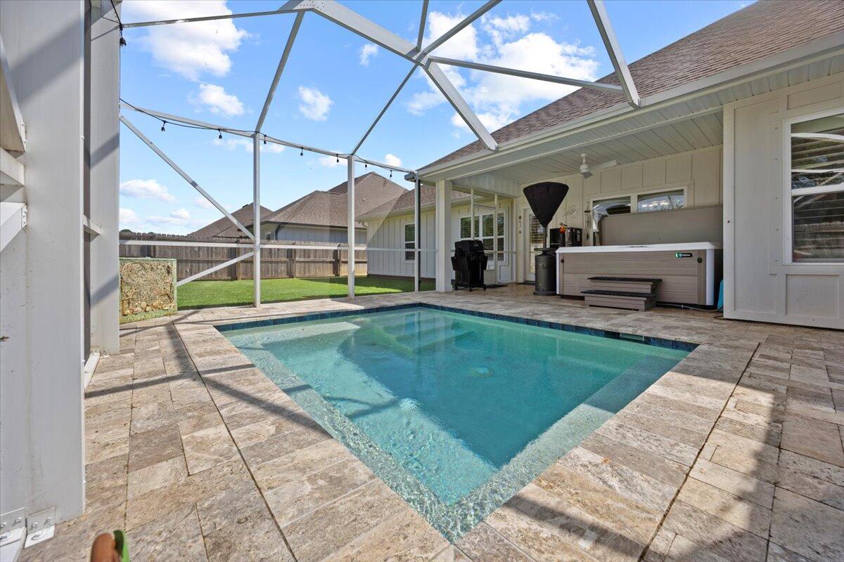 Gulf Breeze, Florida, 32563, United States, 4 Bedrooms Bedrooms, ,3 BathroomsBathrooms,Residential,For Sale,1933407