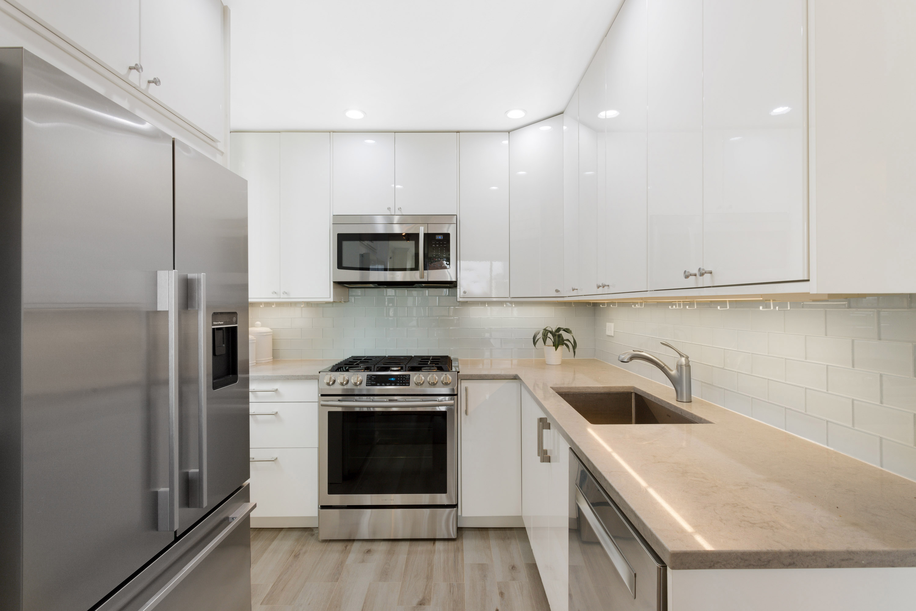  High Floor Renovated 2Bed, 2Bath in Midtown - 物件實景