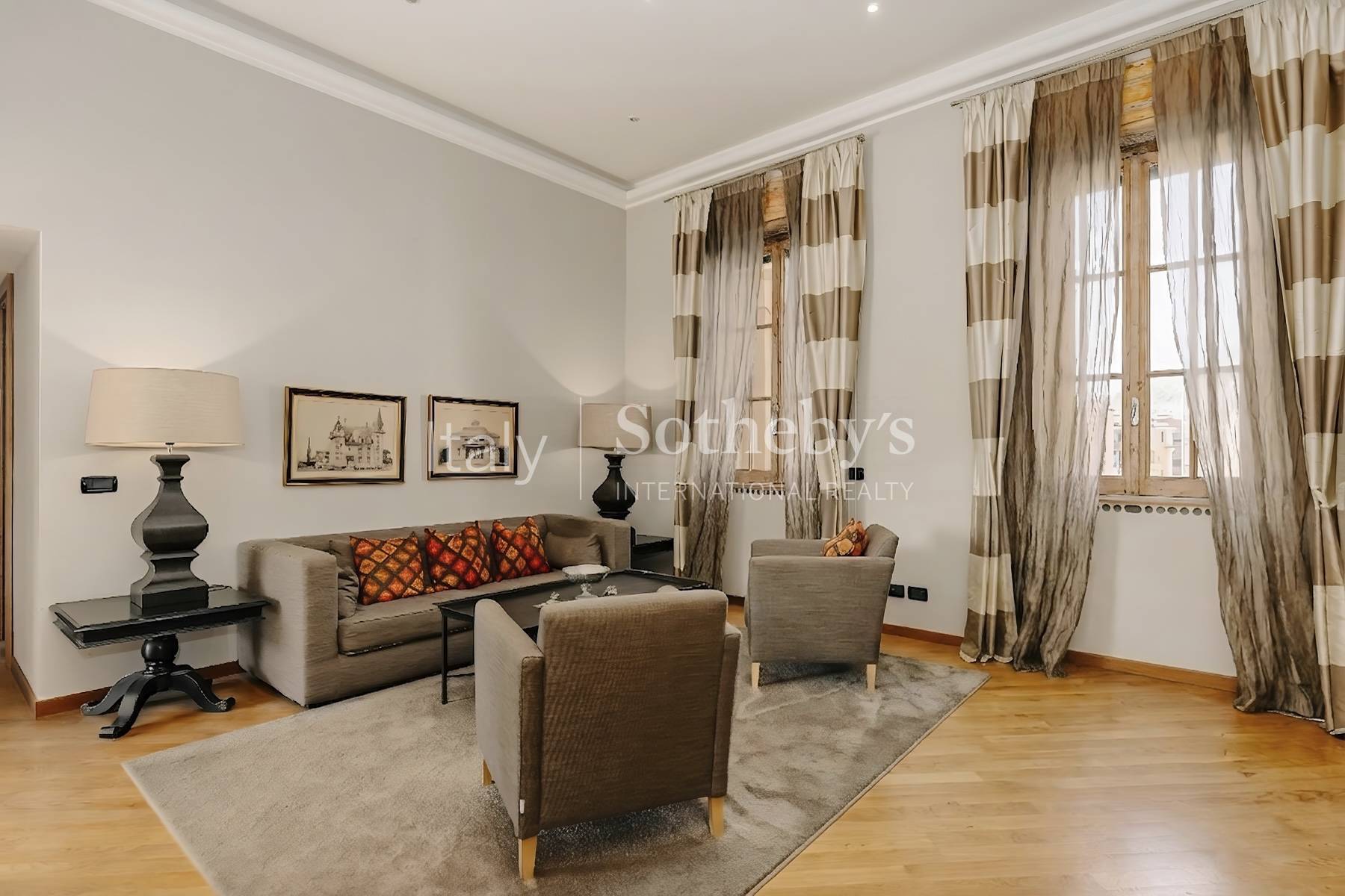  Elegant Liberty-Style Apartment on Via Monte Zebio - 物件實景