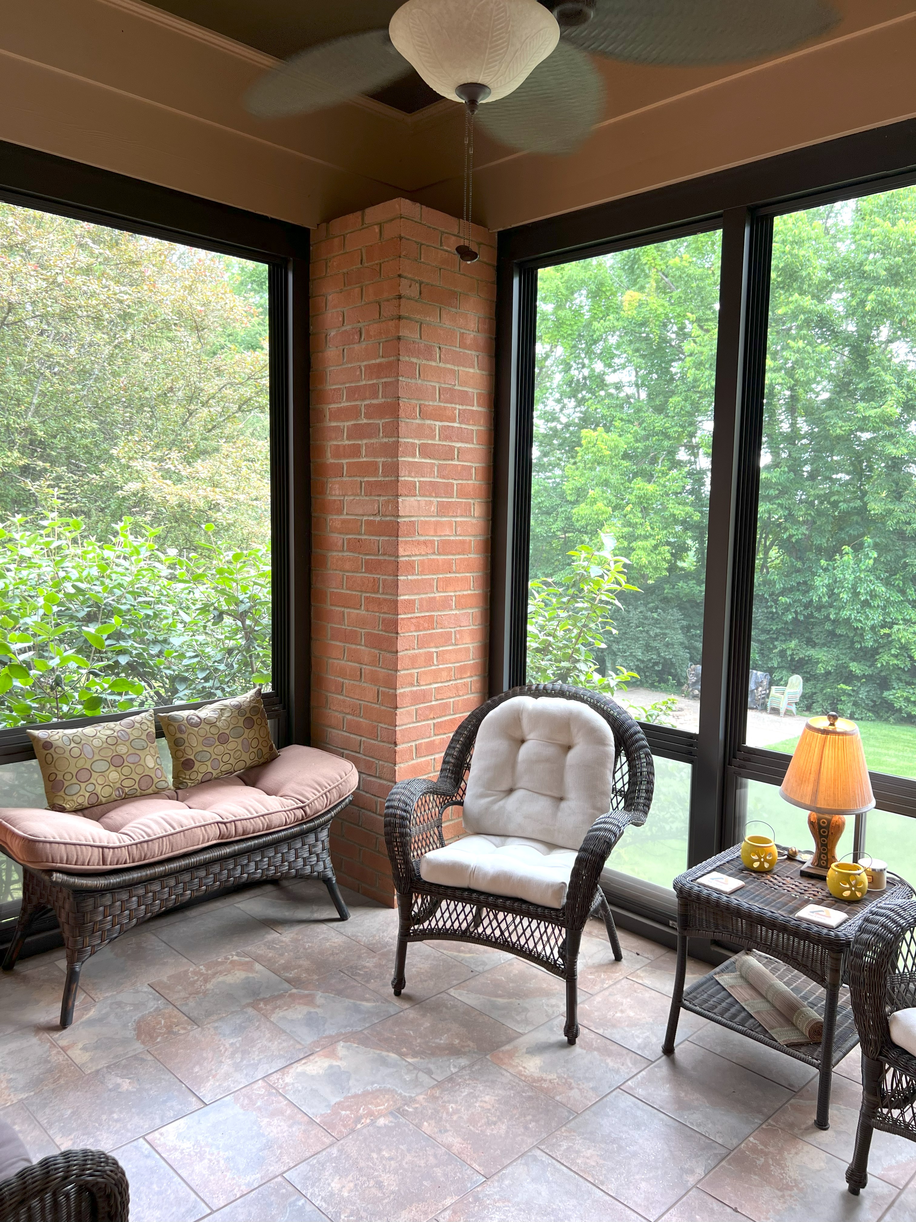 Frankfort, Kentucky, 40601, United States, 5 Bedrooms Bedrooms, ,4 BathroomsBathrooms,Residential,For Sale,1983551