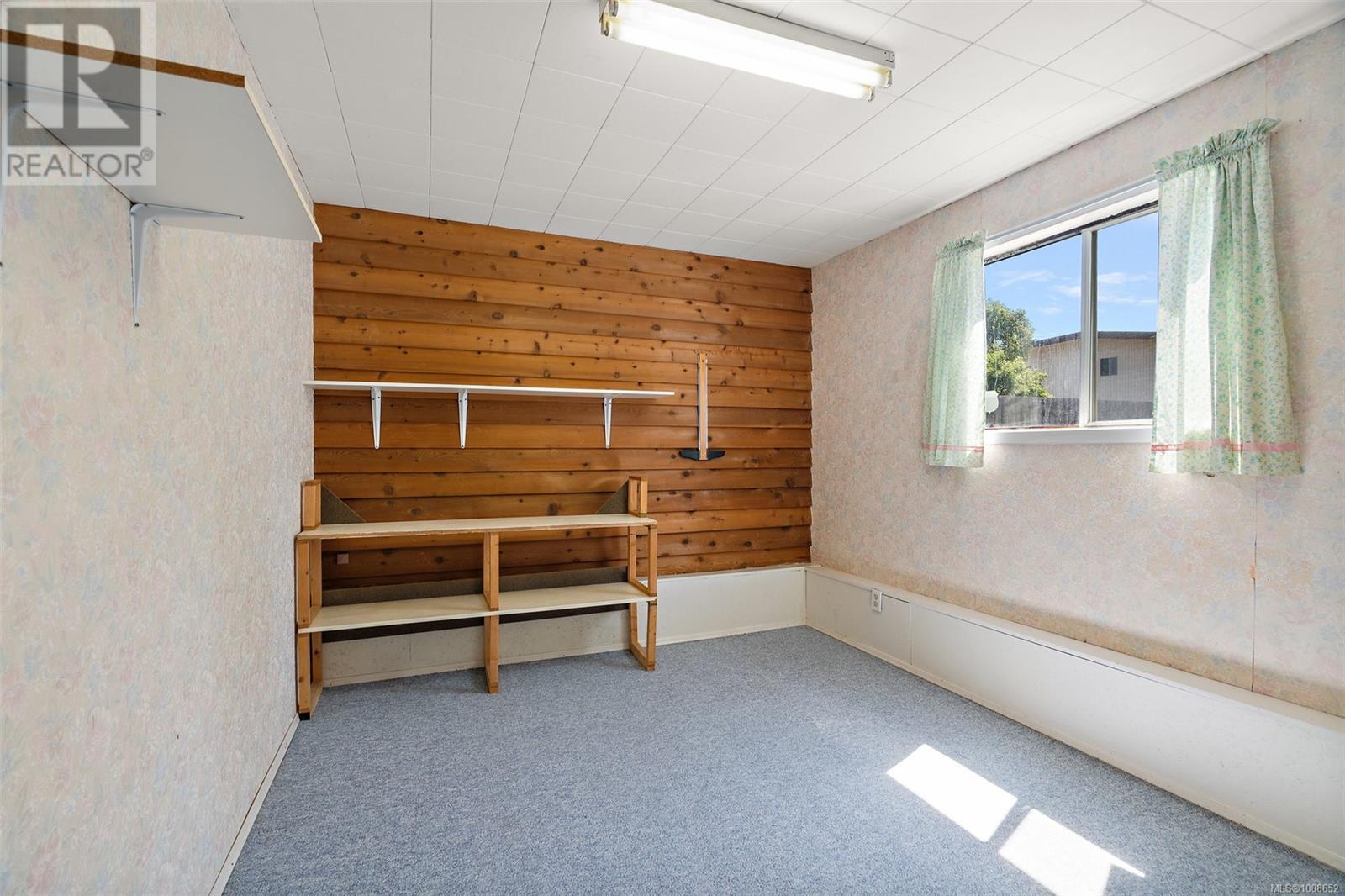 SAANICH, British Columbia, V8N 2E2, CA, 4 Bedrooms Bedrooms, ,3 BathroomsBathrooms,Residential,For Sale,1950351