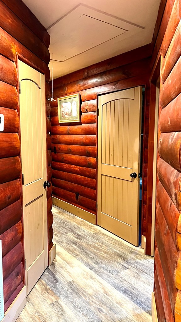 Blairsville, Georgia, 30512, United States, 3 Bedrooms Bedrooms, ,2 BathroomsBathrooms,Residential,For Sale,1930020