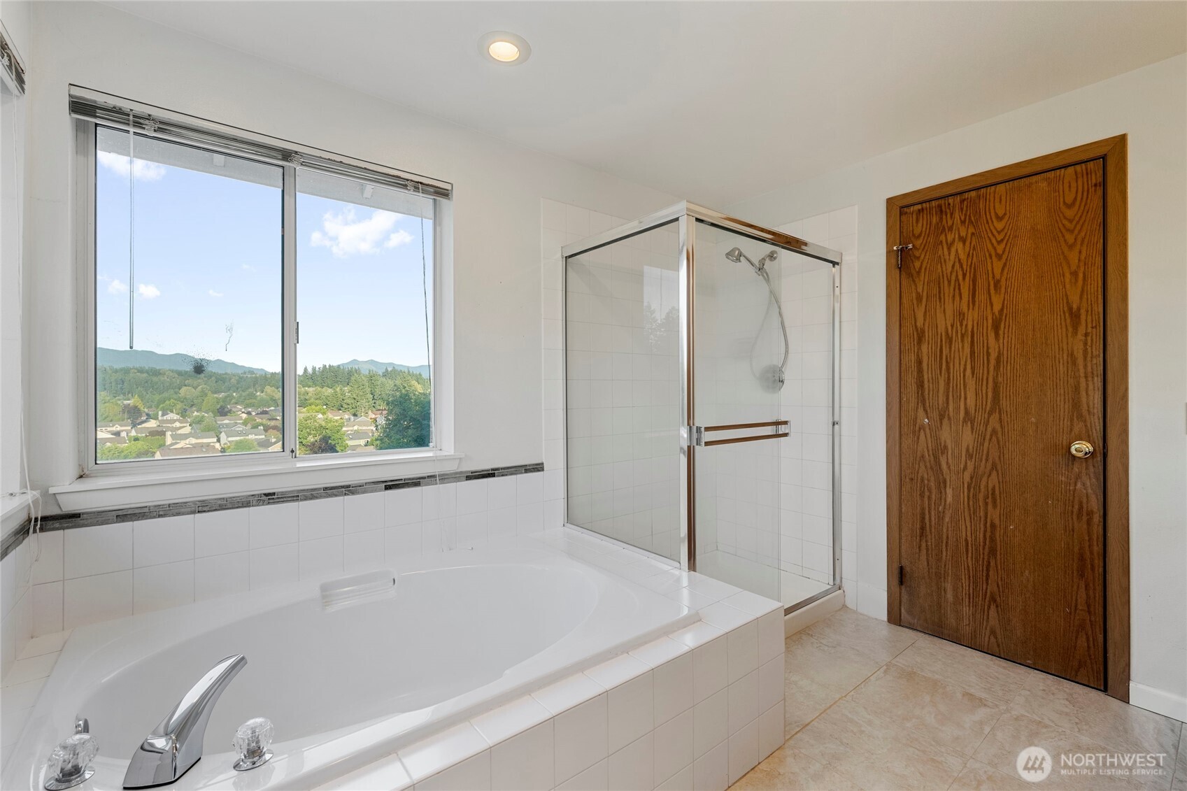 Maple Valley, Washington, 98038, United States, 3 Bedrooms Bedrooms, ,3 BathroomsBathrooms,Residential,For Sale,1891445