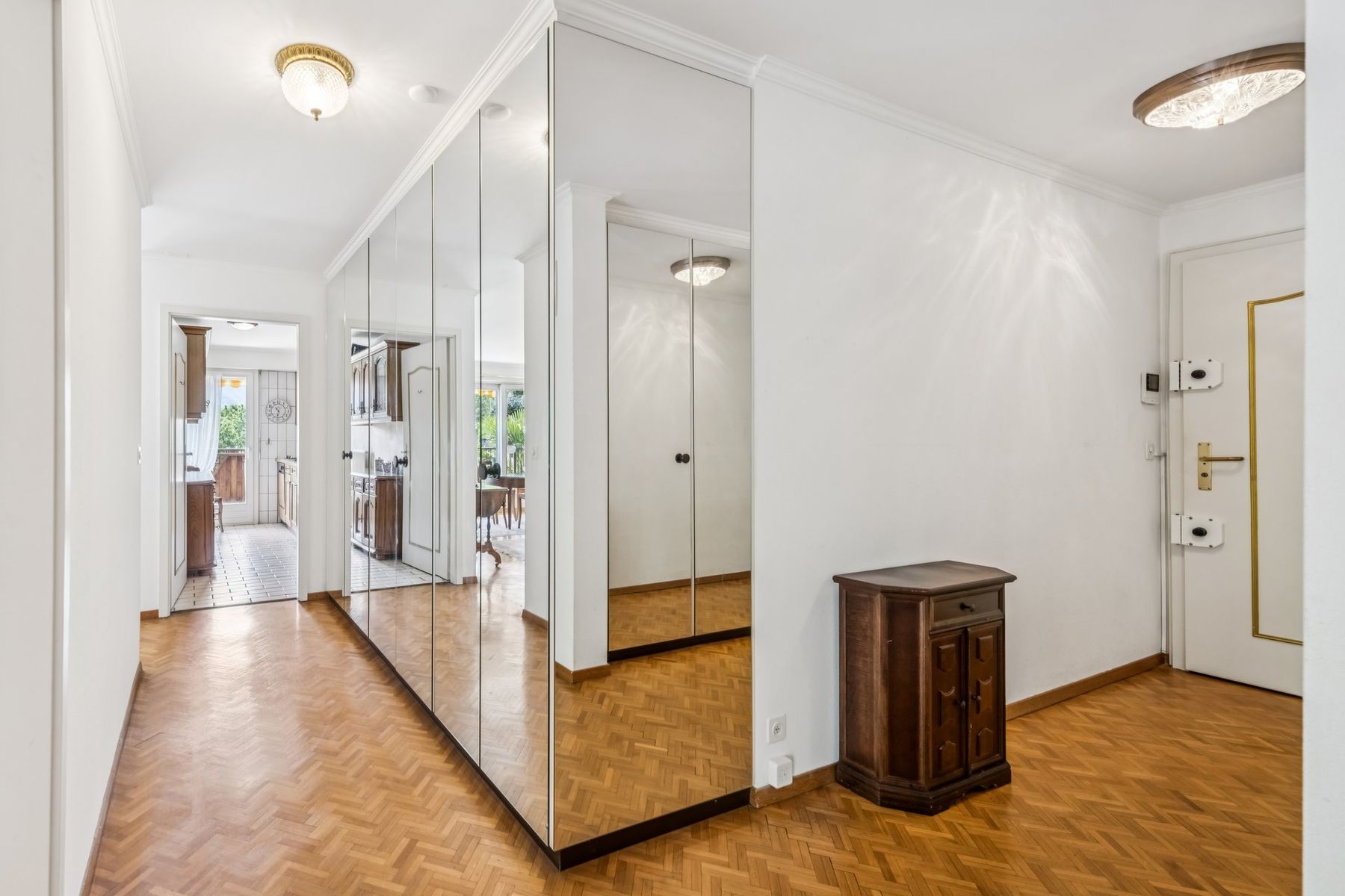  Ideal location for this charming 3.5-room apartment with lake view - 物件實景