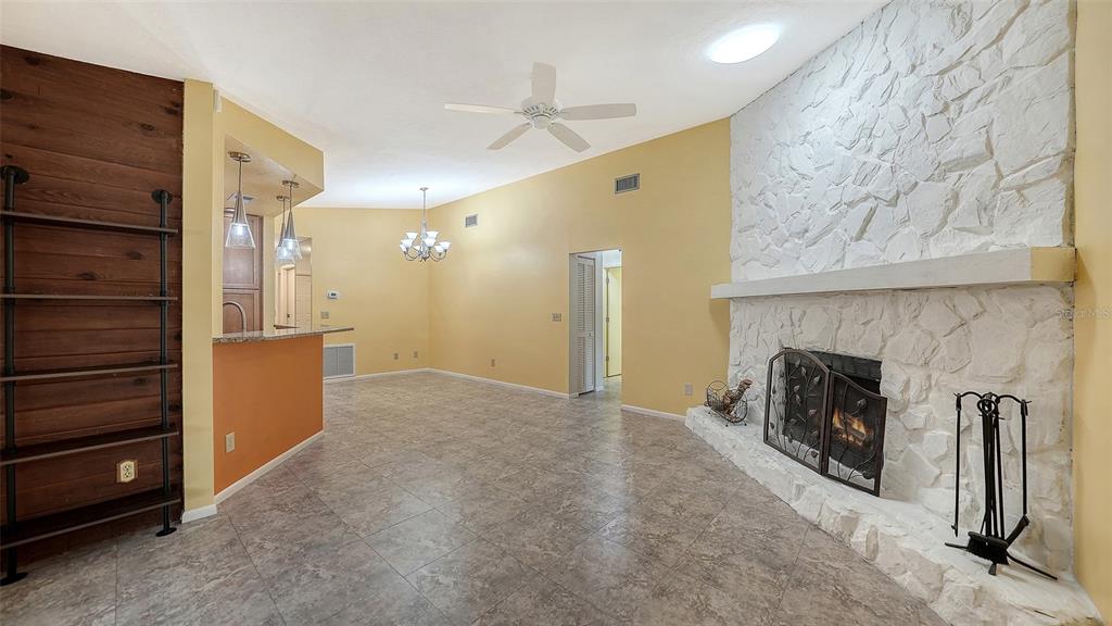 Bradenton, Florida, 34209, United States, 3 Bedrooms Bedrooms, ,2 BathroomsBathrooms,Residential,For Sale,2001818