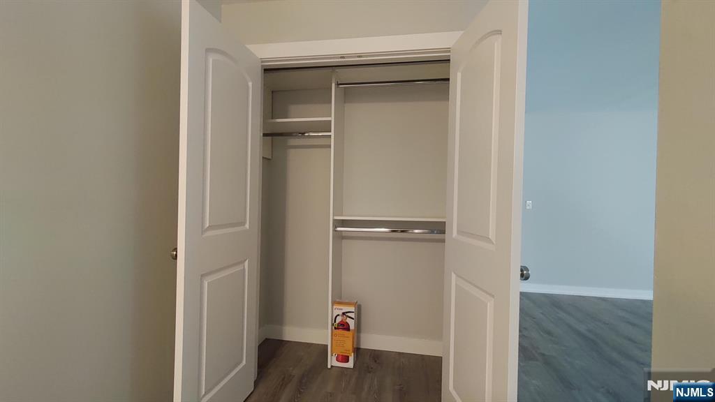 Mahwah, New Jersey, 07430, United States, 2 Bedrooms Bedrooms, ,2 BathroomsBathrooms,Residential,For Sale,1906473