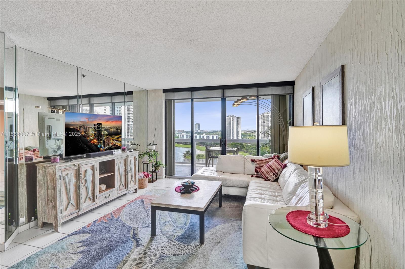 Aventura, Florida, 33180, United States, 2 Bedrooms Bedrooms, ,2 BathroomsBathrooms,Residential,For Sale,1954501