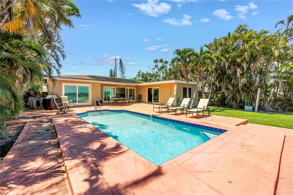 St Pete Beach, Florida, 33706, United States, 3 Bedrooms Bedrooms, ,2 BathroomsBathrooms,Residential,For Sale,1942197