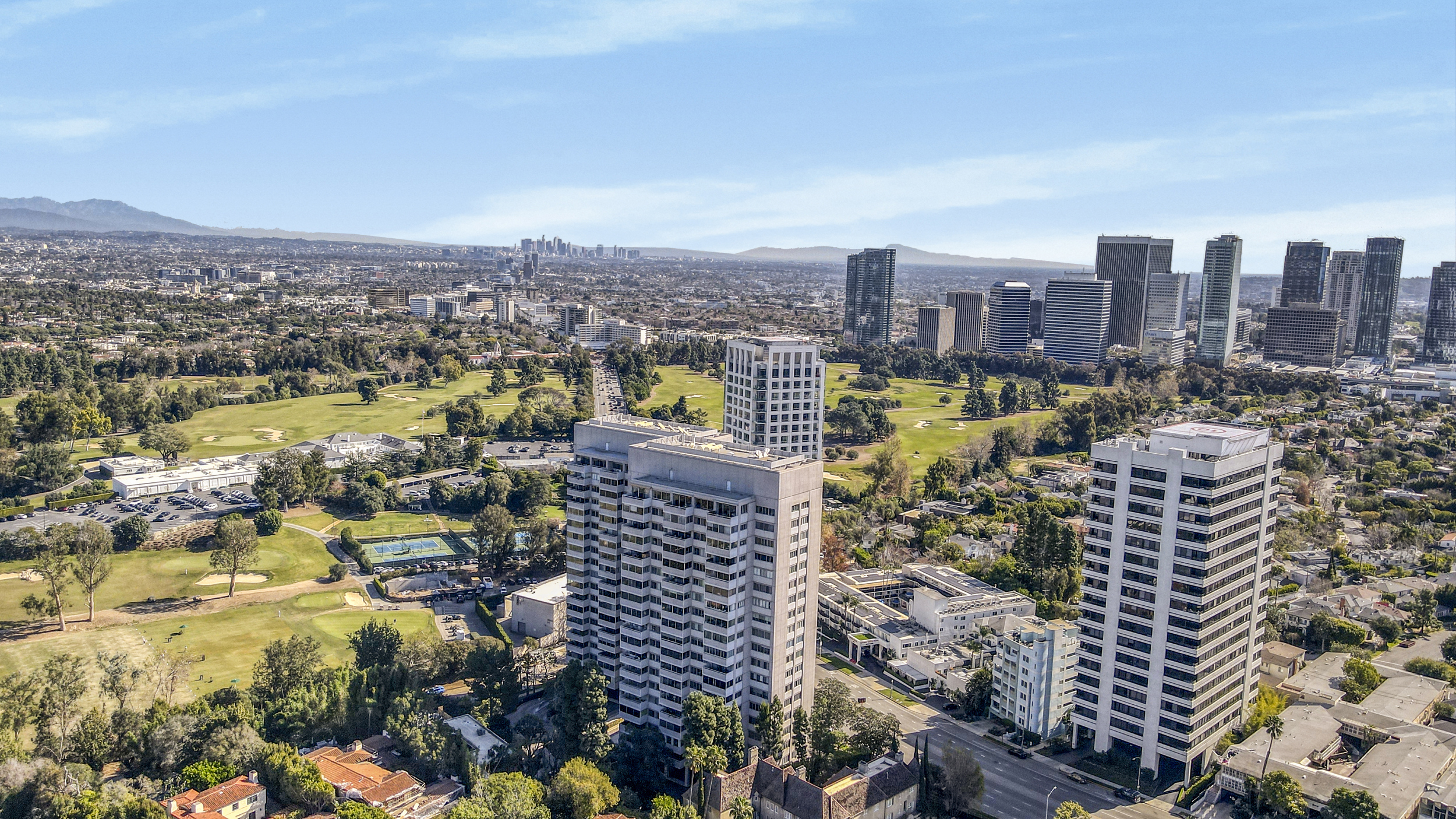  865 Comstock Ave - 物件實景