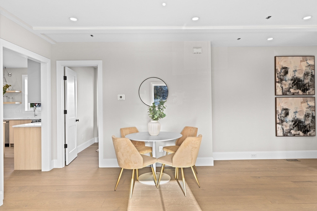 Boston, Massachusetts, 02132, United States, 3 Bedrooms Bedrooms, ,2 BathroomsBathrooms,Residential,For Sale,1991771