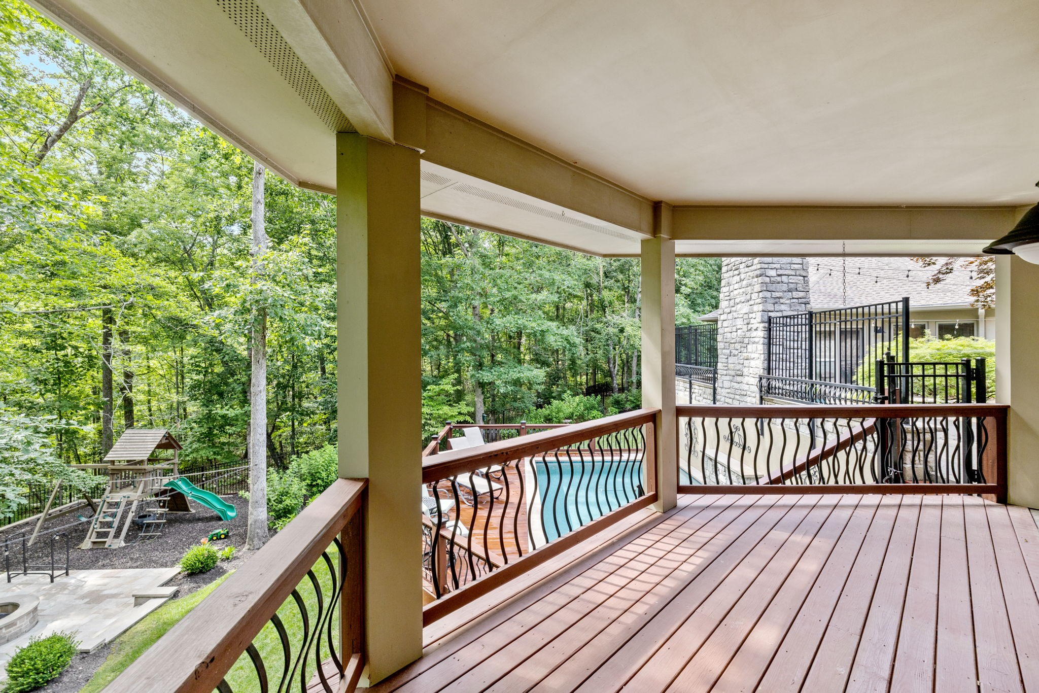  1003 Champion Hills Dr, Kingston Springs, TN, 37082 - 物件實景