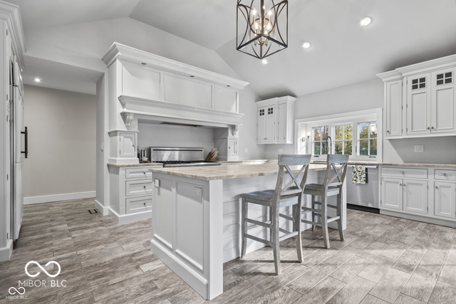 Zionsville, Indiana, 46077, United States, 4 Bedrooms Bedrooms, ,3 BathroomsBathrooms,Residential,For Sale,1942327