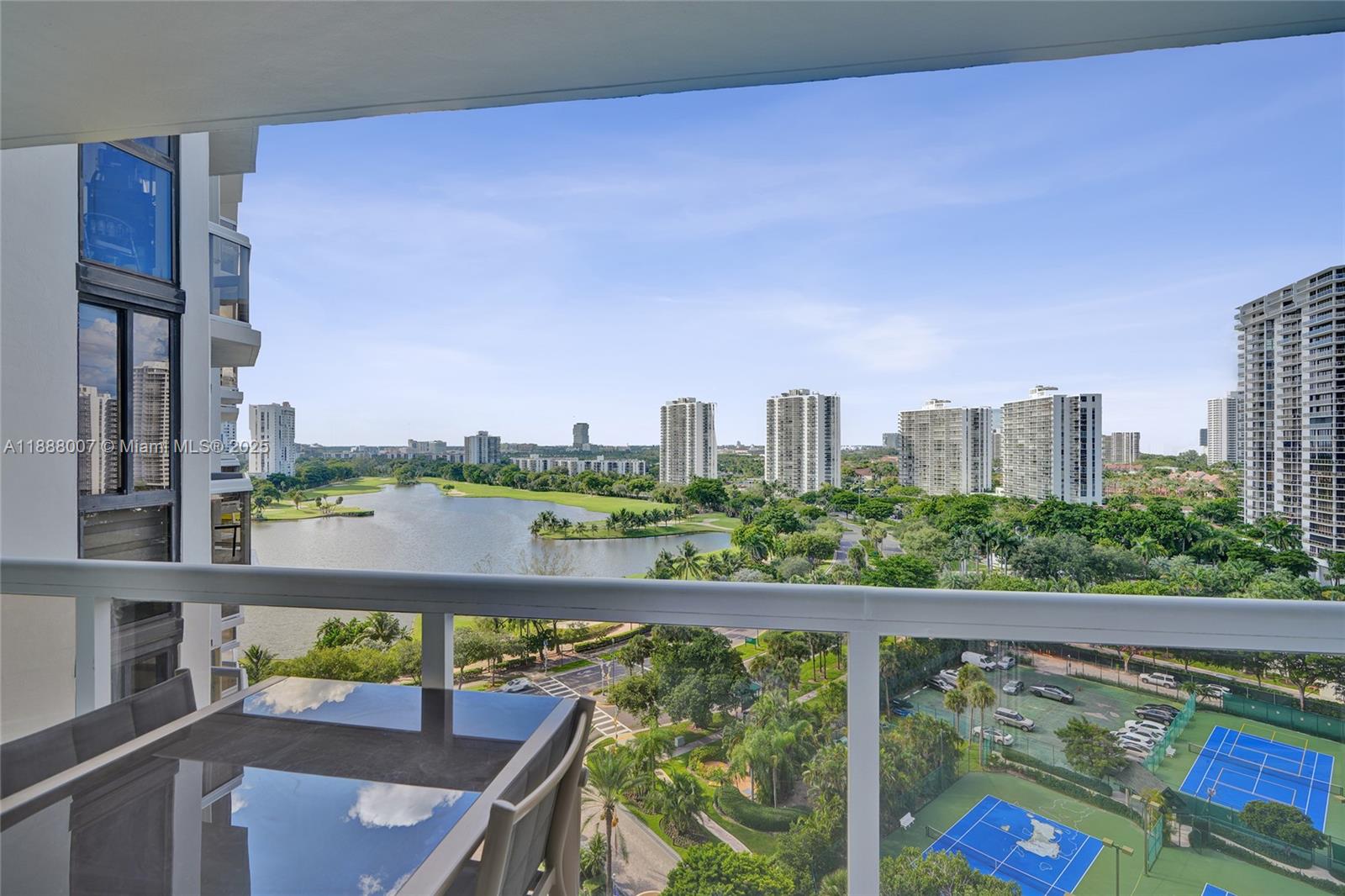 Aventura, Florida, 33180, United States, 2 Bedrooms Bedrooms, ,2 BathroomsBathrooms,Residential,For Sale,1954501