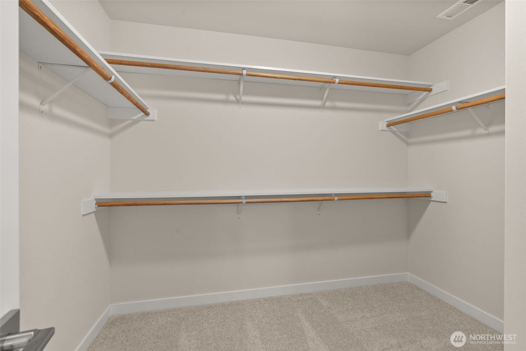 Tumwater, Washington, 98512, United States, 4 Bedrooms Bedrooms, ,3 BathroomsBathrooms,Residential,For Sale,1897301