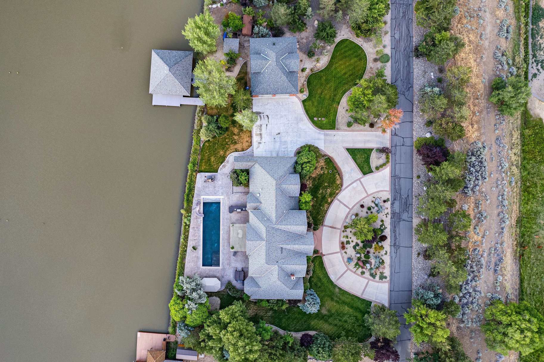  A Rare Lakefront Estate in the Heart of Reno no in One of Northern Nevada