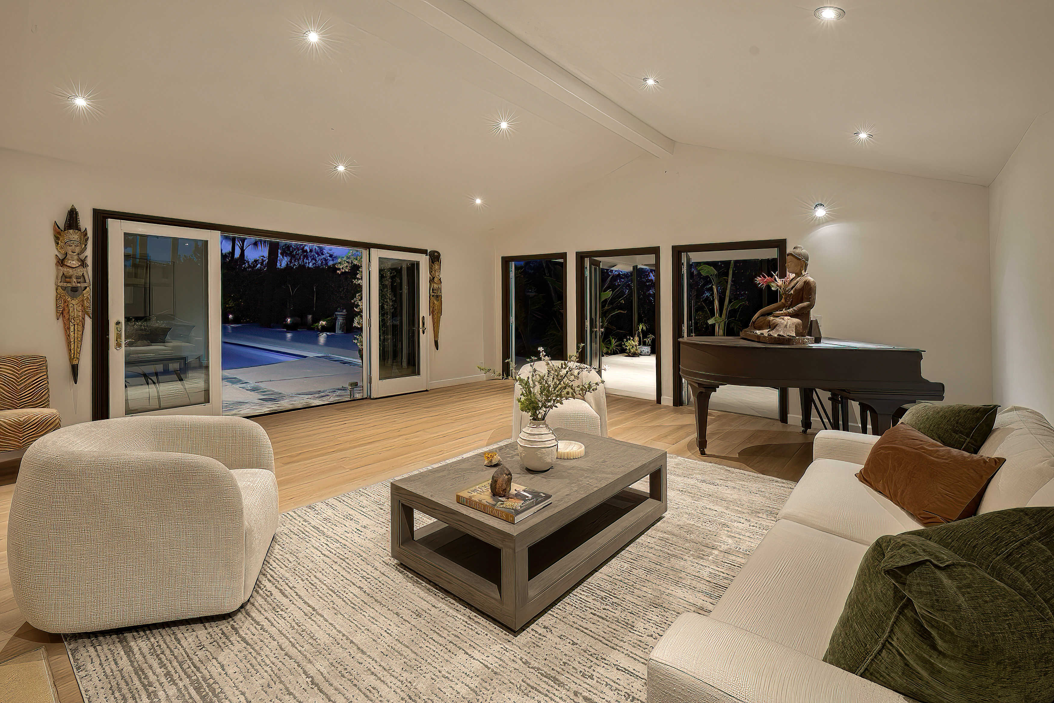  4807 Brewster Drive - 物件實景