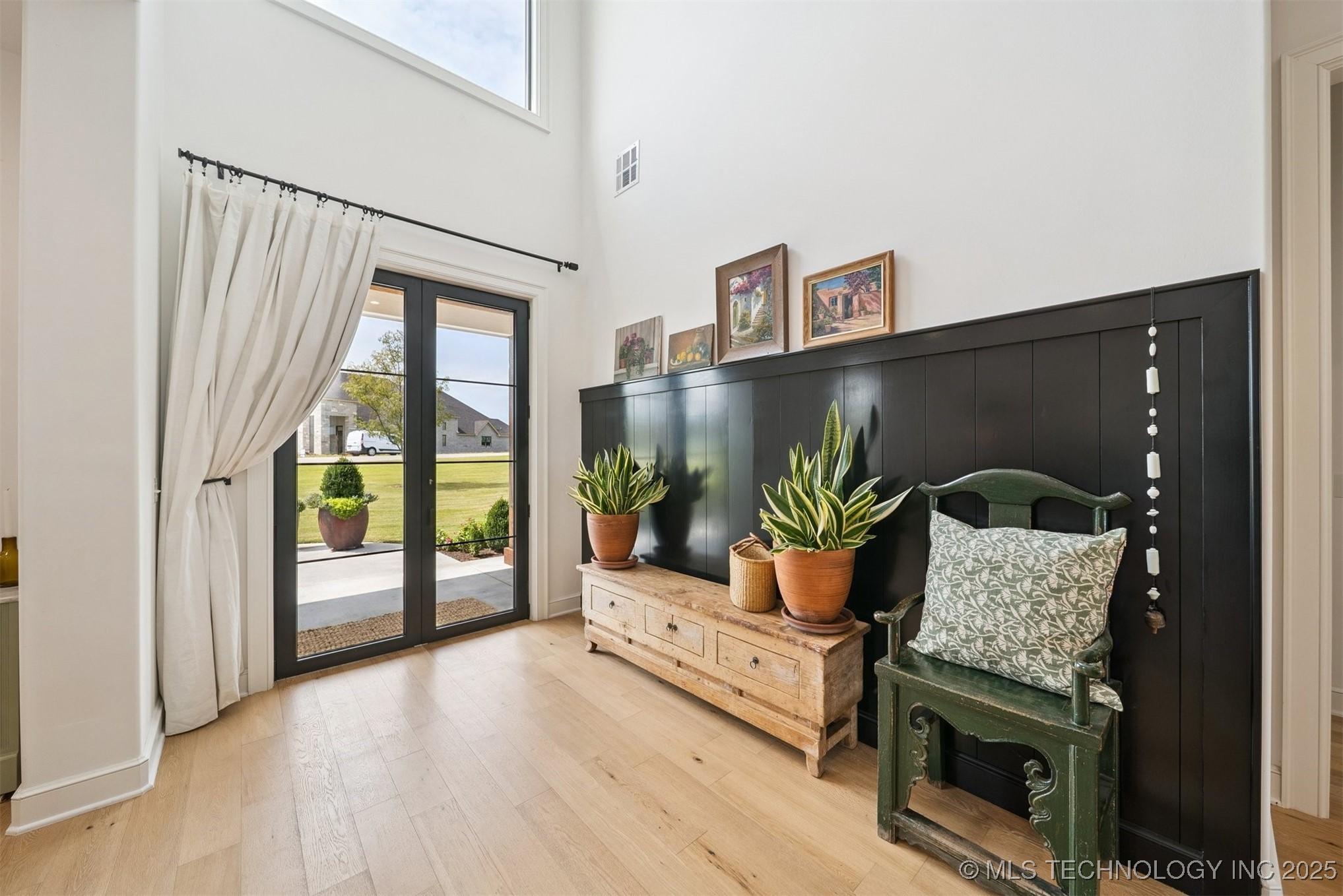 Broken Arrow, Oklahoma, 74014, United States, 4 Bedrooms Bedrooms, ,4 BathroomsBathrooms,Residential,For Sale,1983128