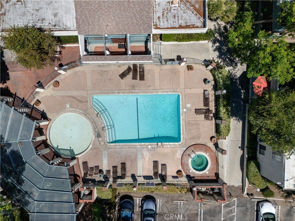 Tarzana, California, 91356, United States, 3 Bedrooms Bedrooms, ,2 BathroomsBathrooms,Residential,For Sale,1892794