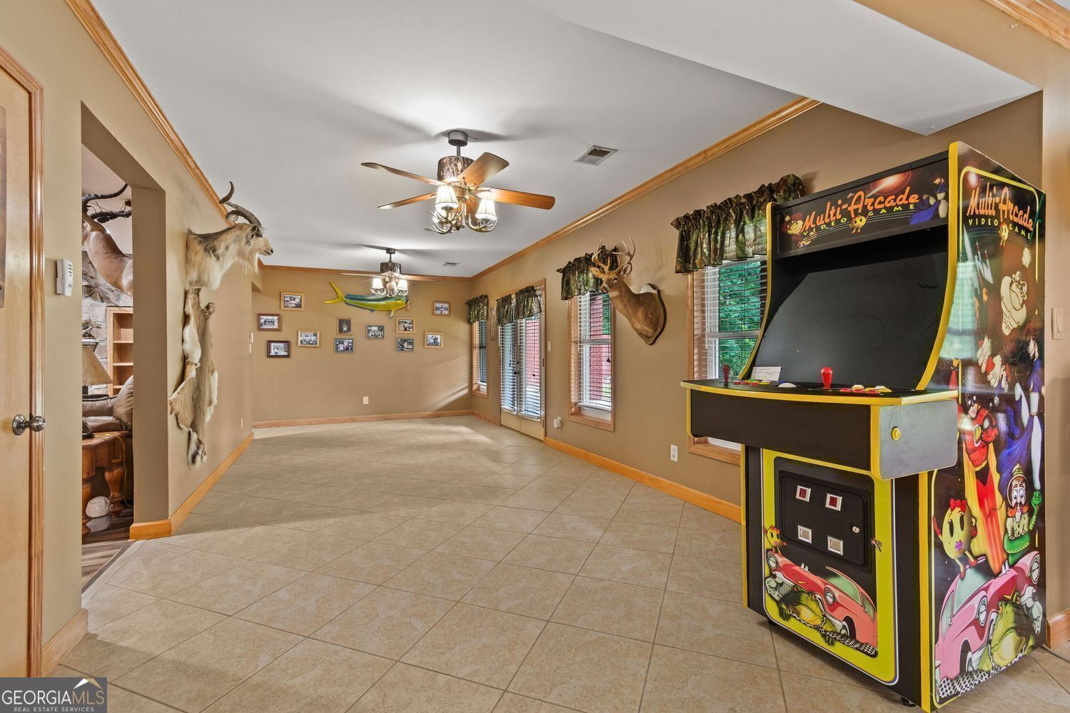 Cumming, Georgia, 30028, United States, 4 Bedrooms Bedrooms, ,5 BathroomsBathrooms,Residential,For Sale,1859105