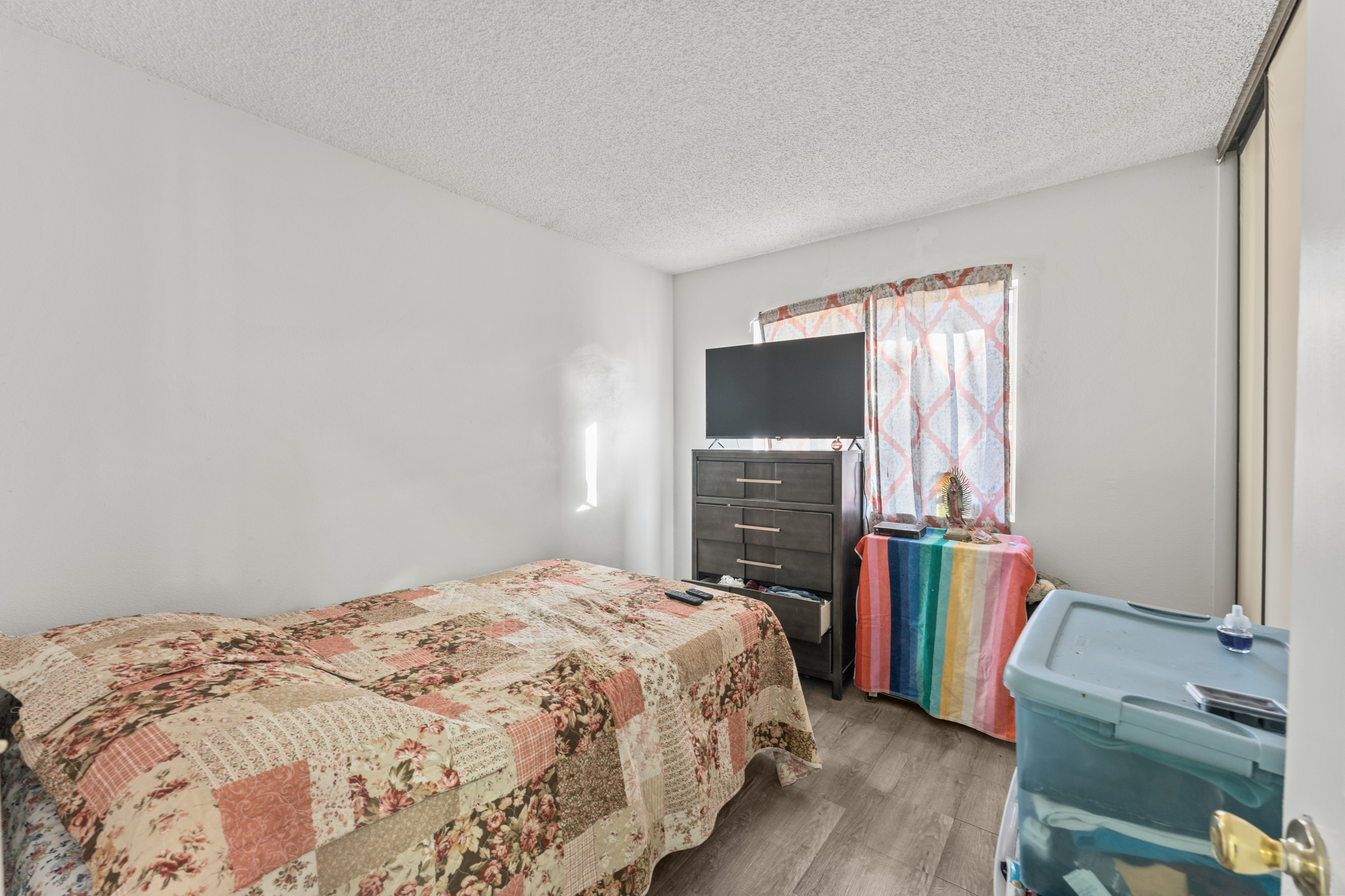 Moreno Valley, California, 92557, United States, 4 Bedrooms Bedrooms, ,4 BathroomsBathrooms,Residential,For Sale,1978053