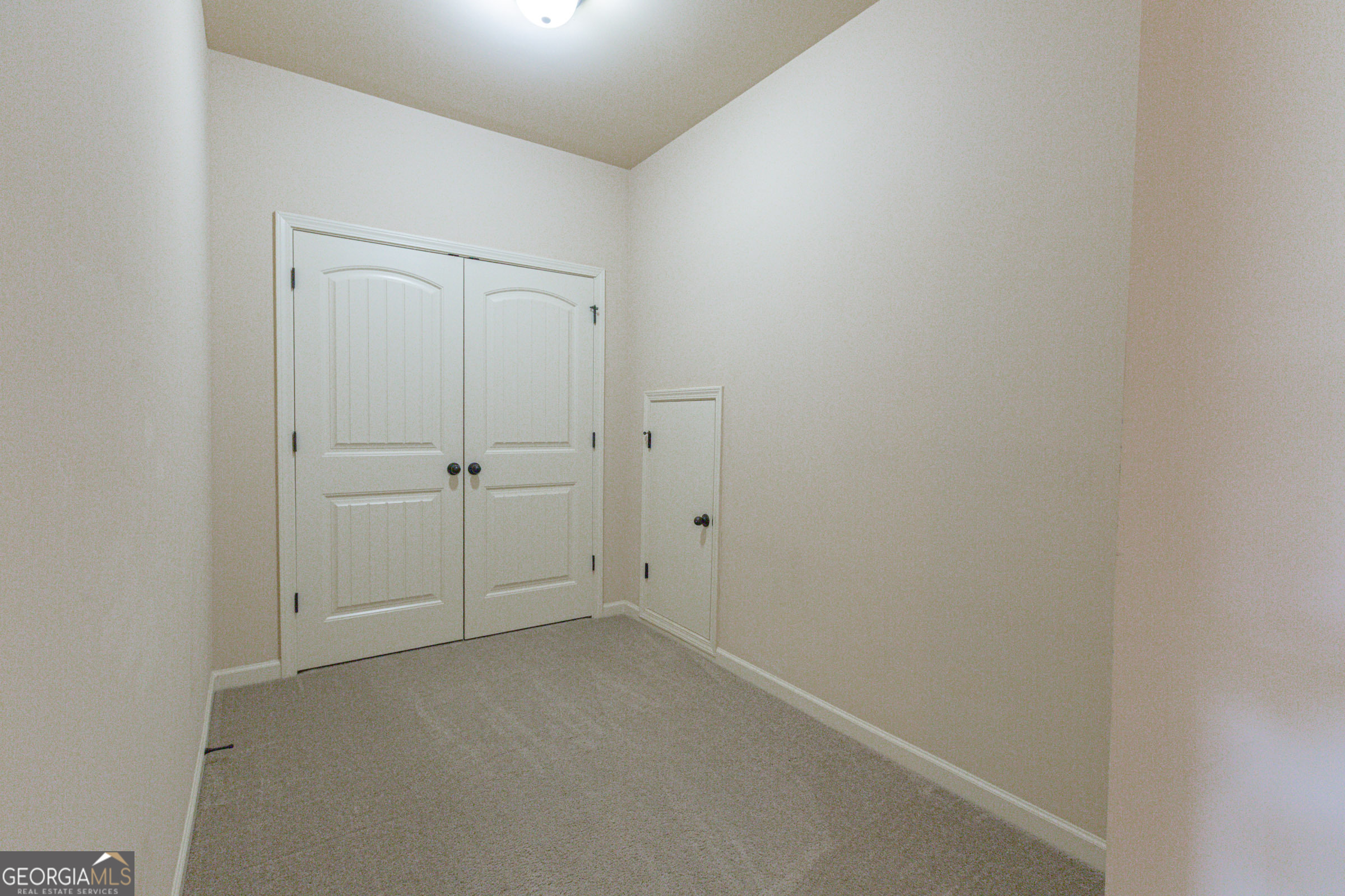 Senoia, Georgia, 30276, United States, 4 Bedrooms Bedrooms, ,3 BathroomsBathrooms,Residential,For Sale,1970203