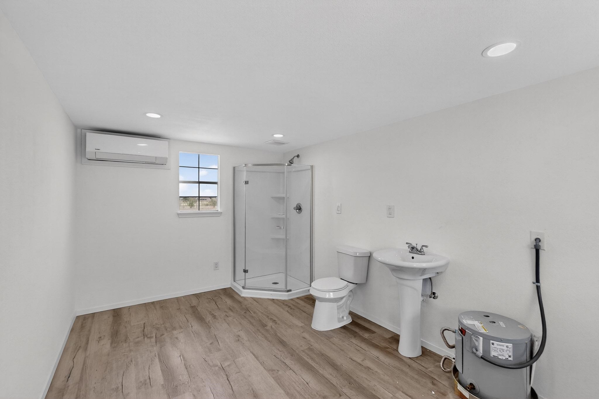 Godley, Texas, 76044, United States, 4 Bedrooms Bedrooms, ,3 BathroomsBathrooms,Residential,For Sale,1956819