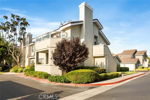 Irvine, California, 92614, United States, 2 Bedrooms Bedrooms, ,2 BathroomsBathrooms,Residential,For Sale,1909124
