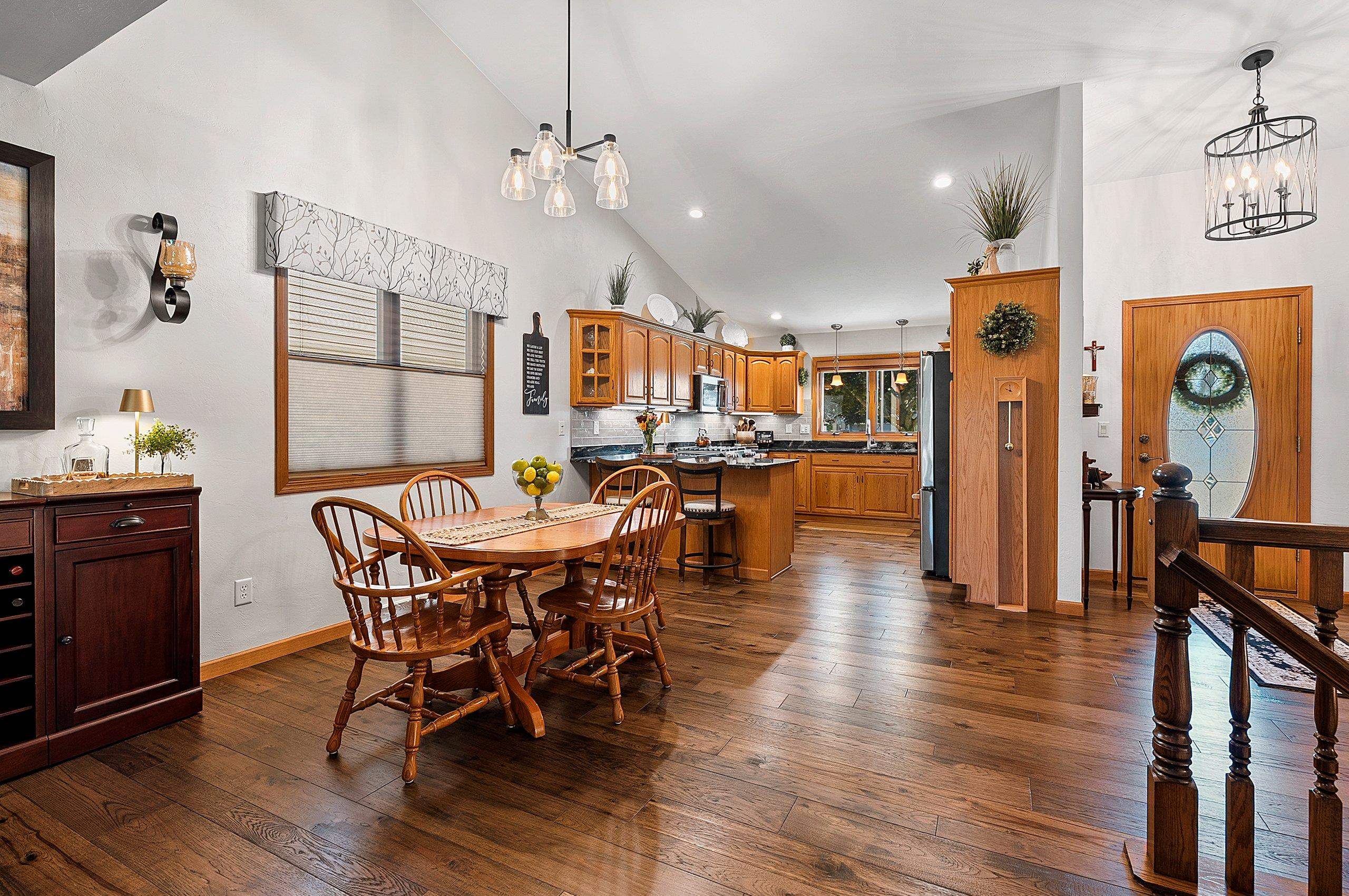 SHAWANO, Wisconsin, 54166, United States, 3 Bedrooms Bedrooms, ,3 BathroomsBathrooms,Residential,For Sale,1940998