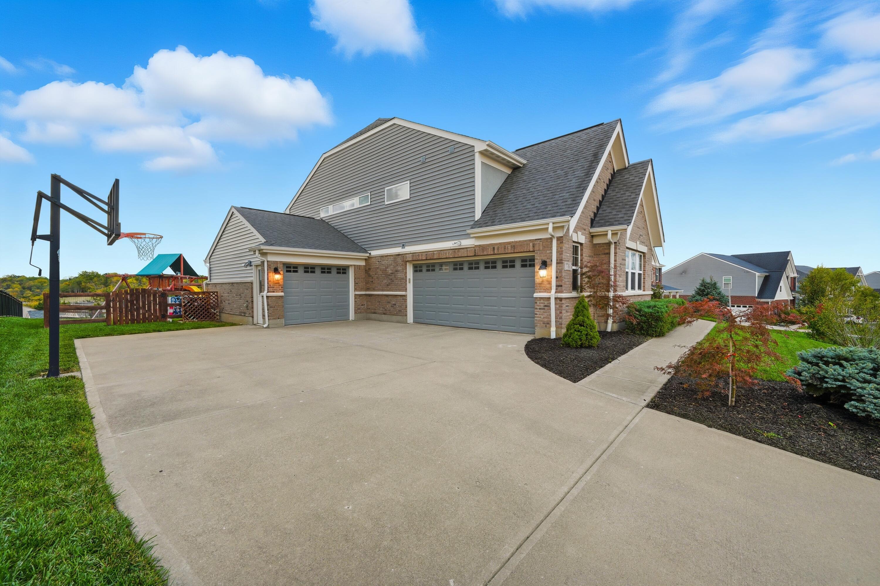 Alexandria, Kentucky, 41001, United States, 4 Bedrooms Bedrooms, ,4 BathroomsBathrooms,Residential,For Sale,1970891