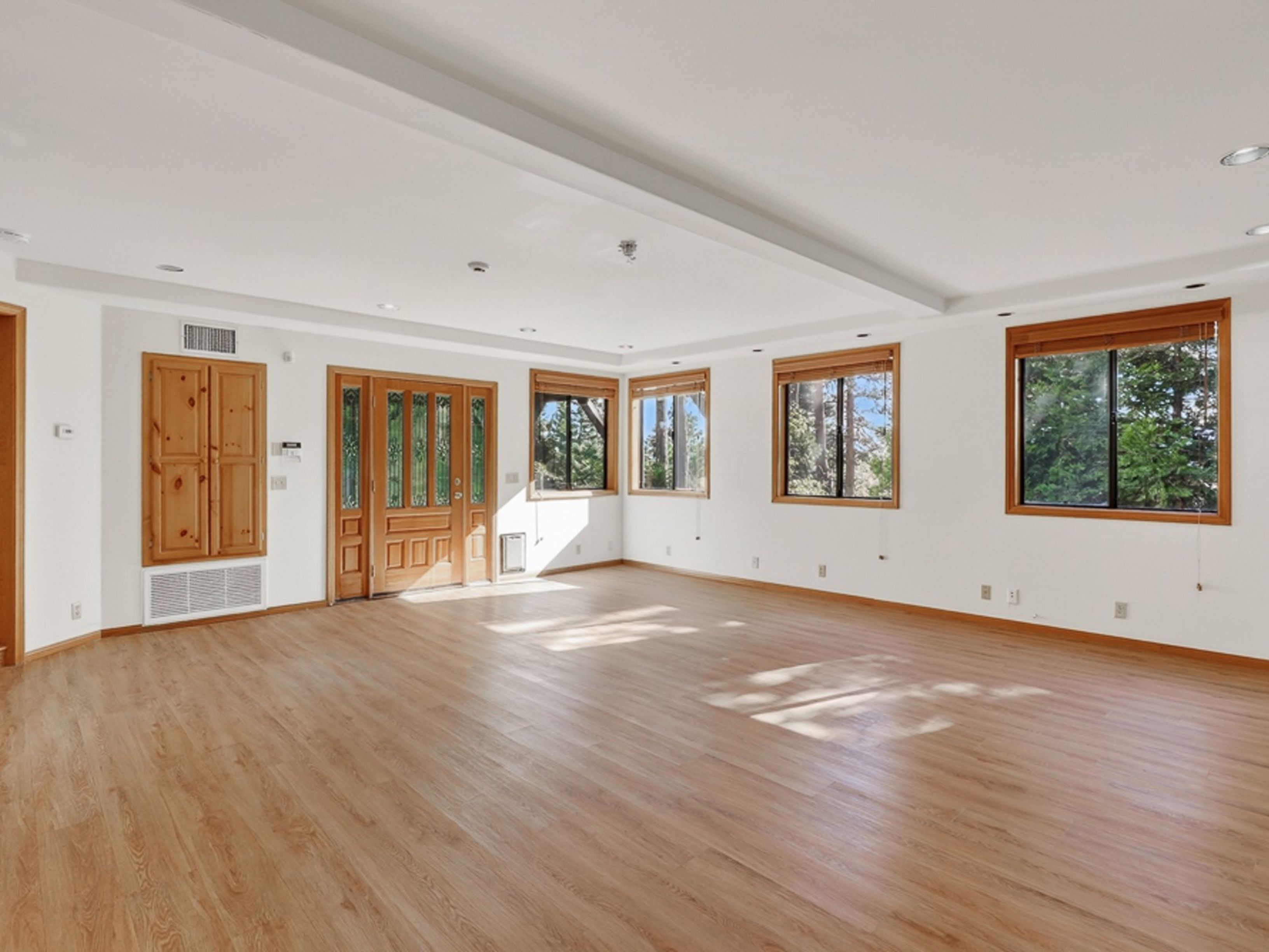  229 Shasta Drive, Lake Arrowhead, CA 92352 - 物件實景
