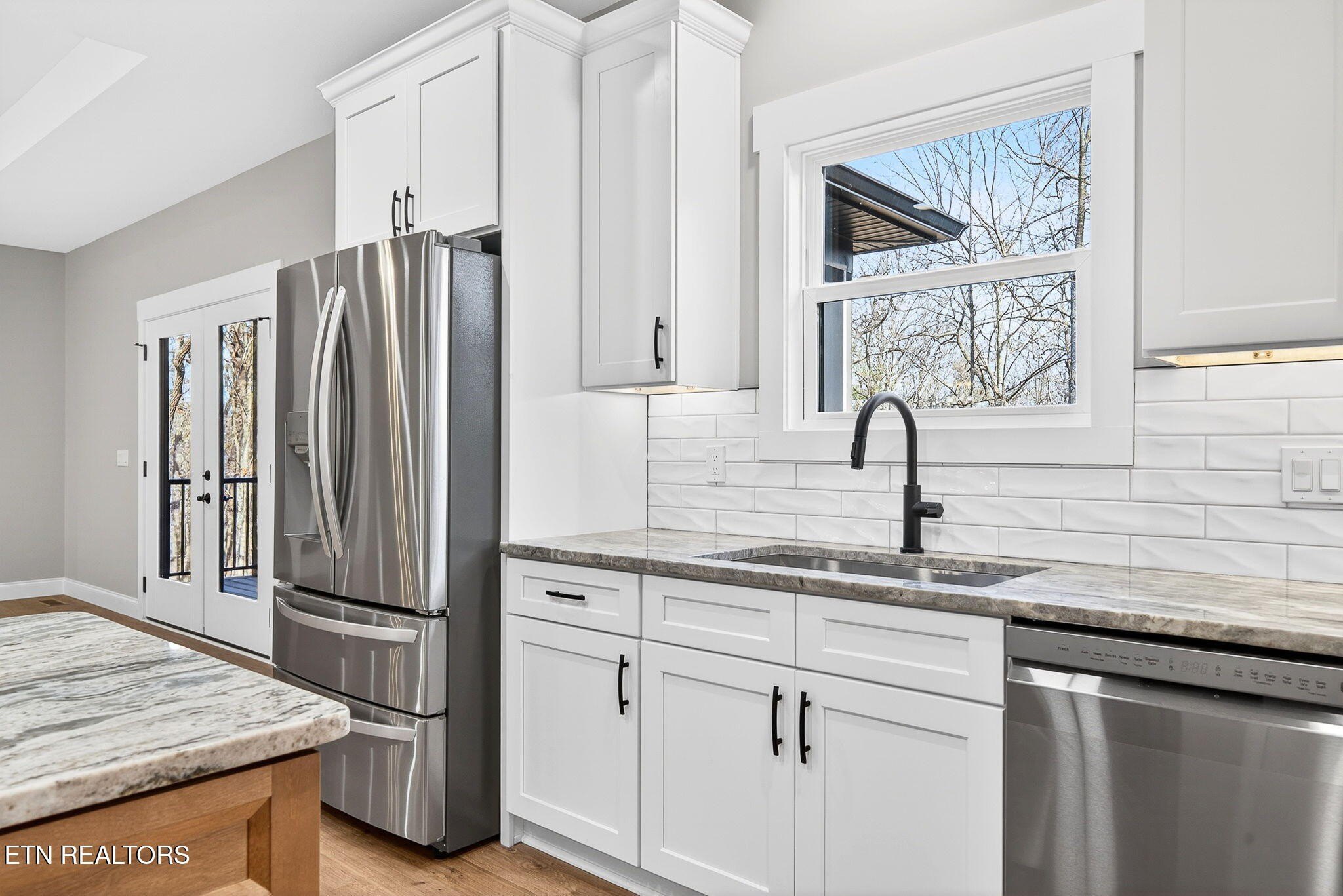 Crossville, Tennessee, 38558, United States, 3 Bedrooms Bedrooms, ,2 BathroomsBathrooms,Residential,For Sale,1989855